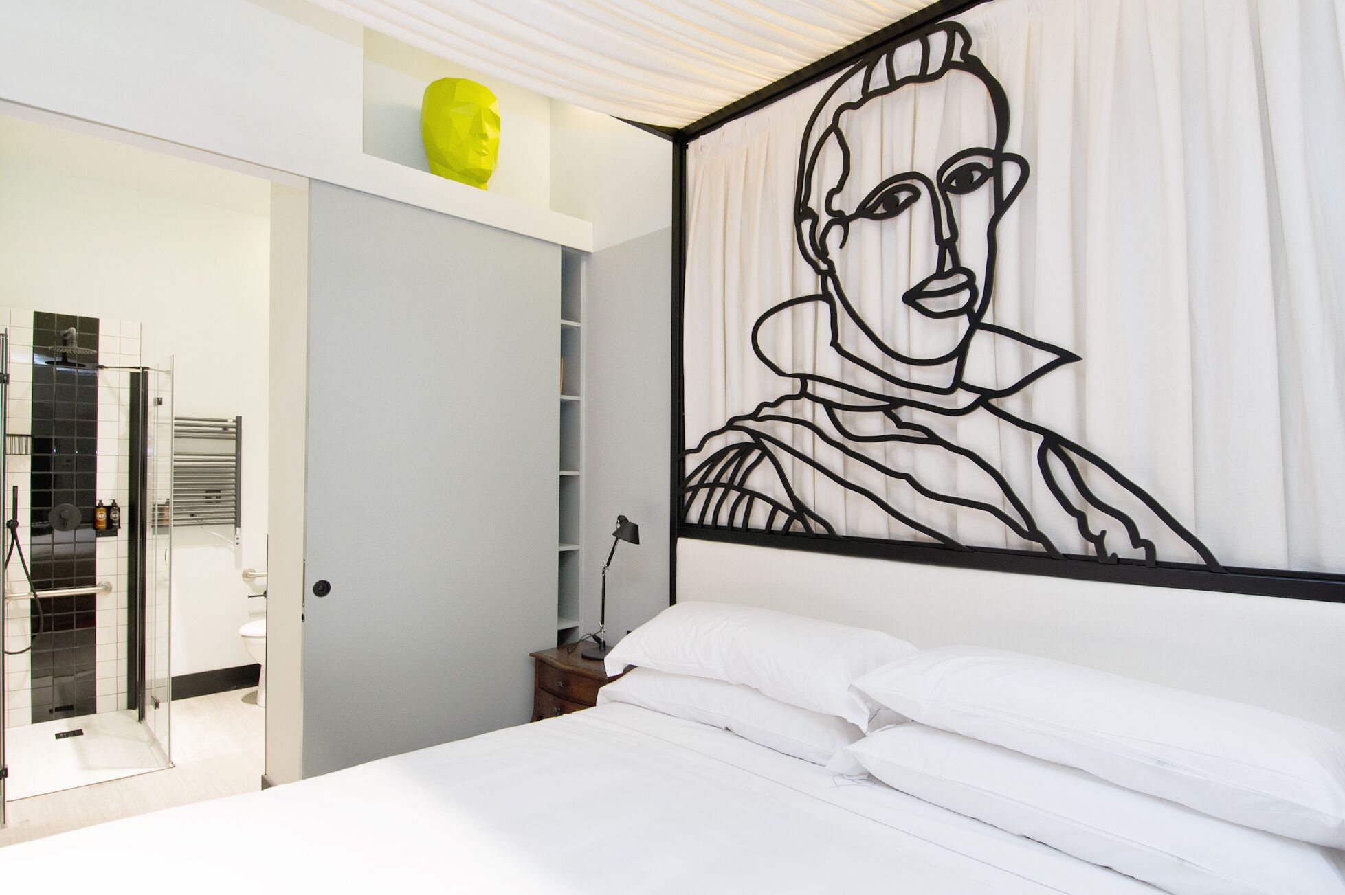 Amor de Dios 17 Boutique Hotel