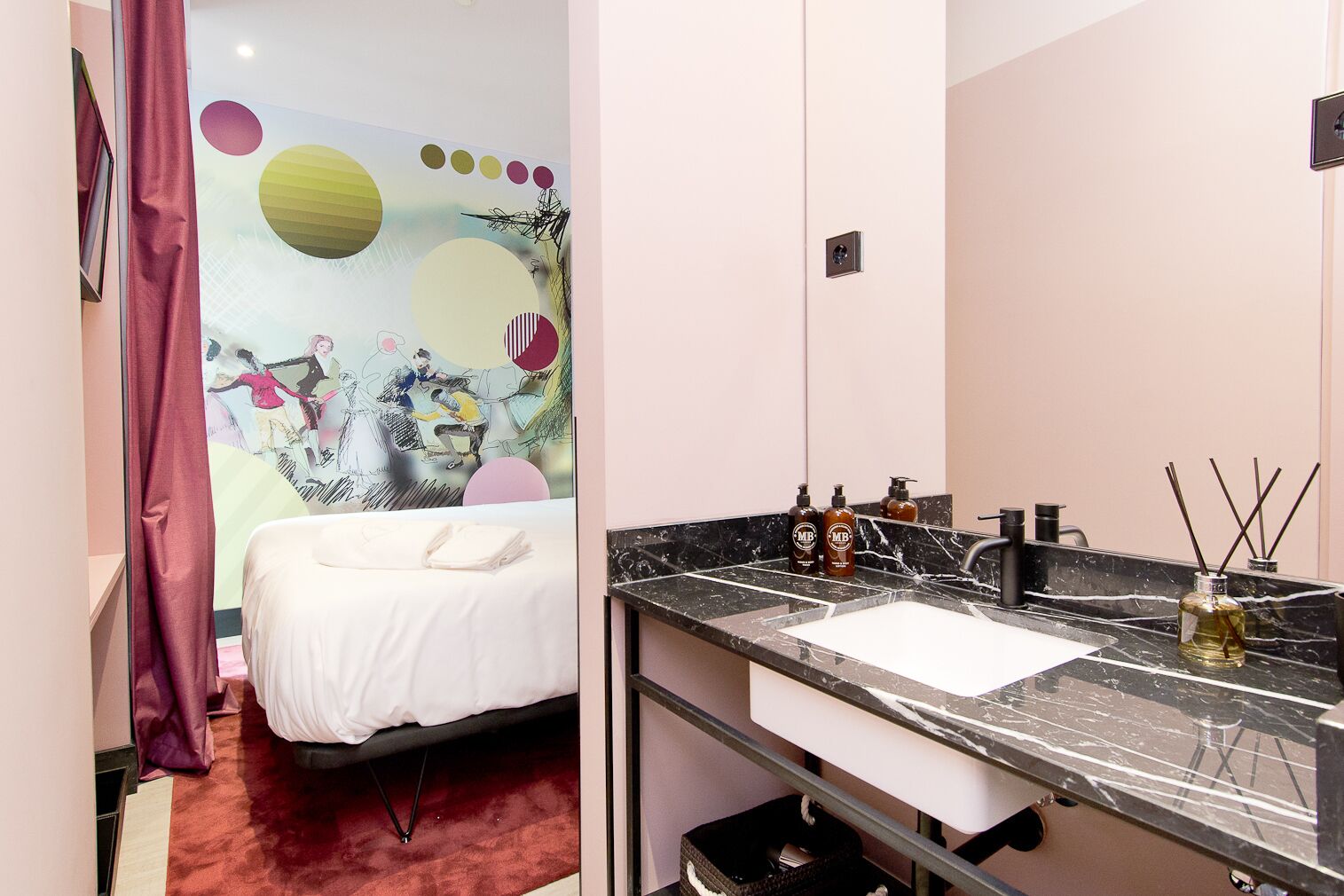 Amor de Dios 17 Boutique Hotel