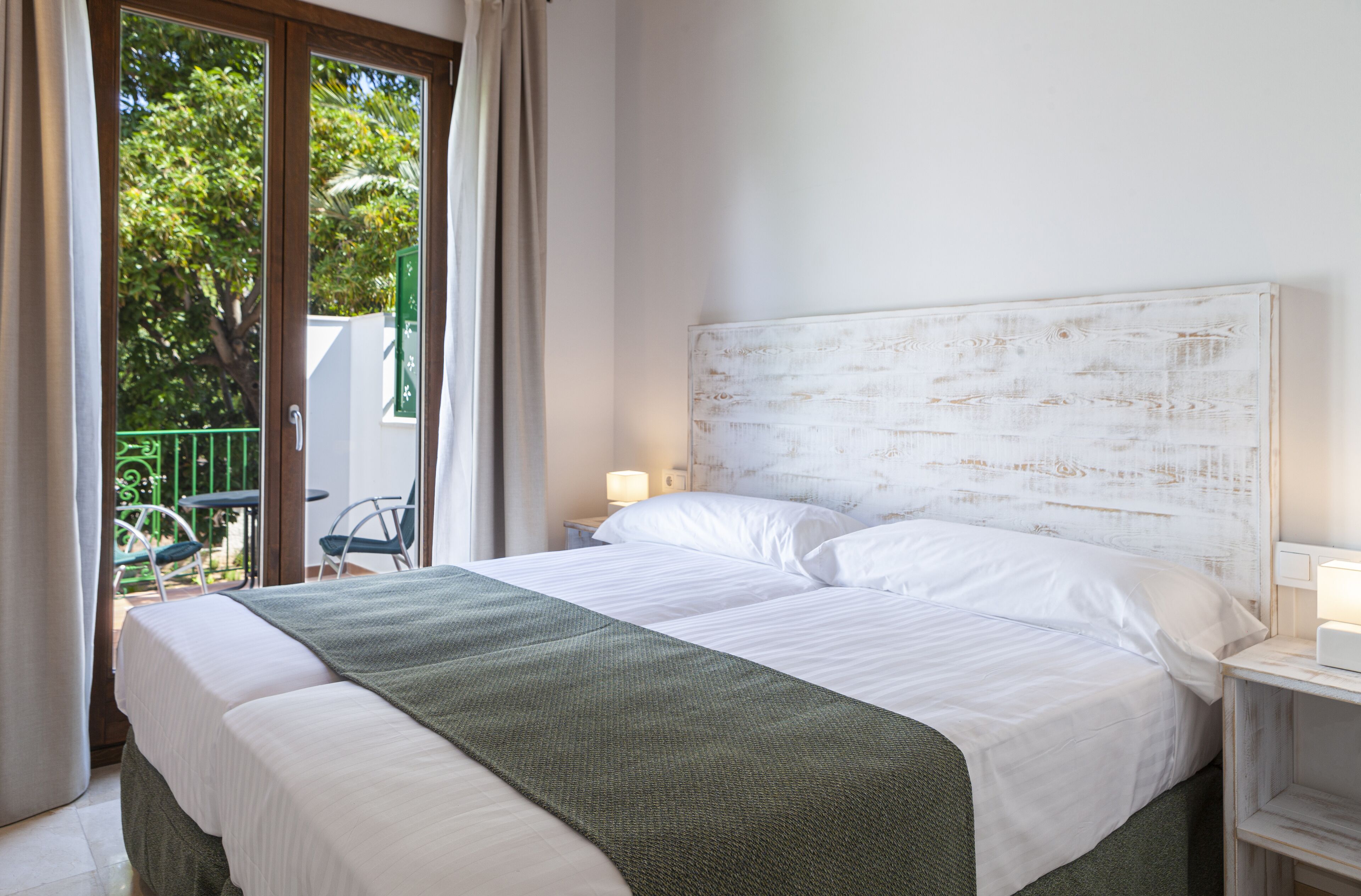 Ad Hoc Vitae Retreats & Health