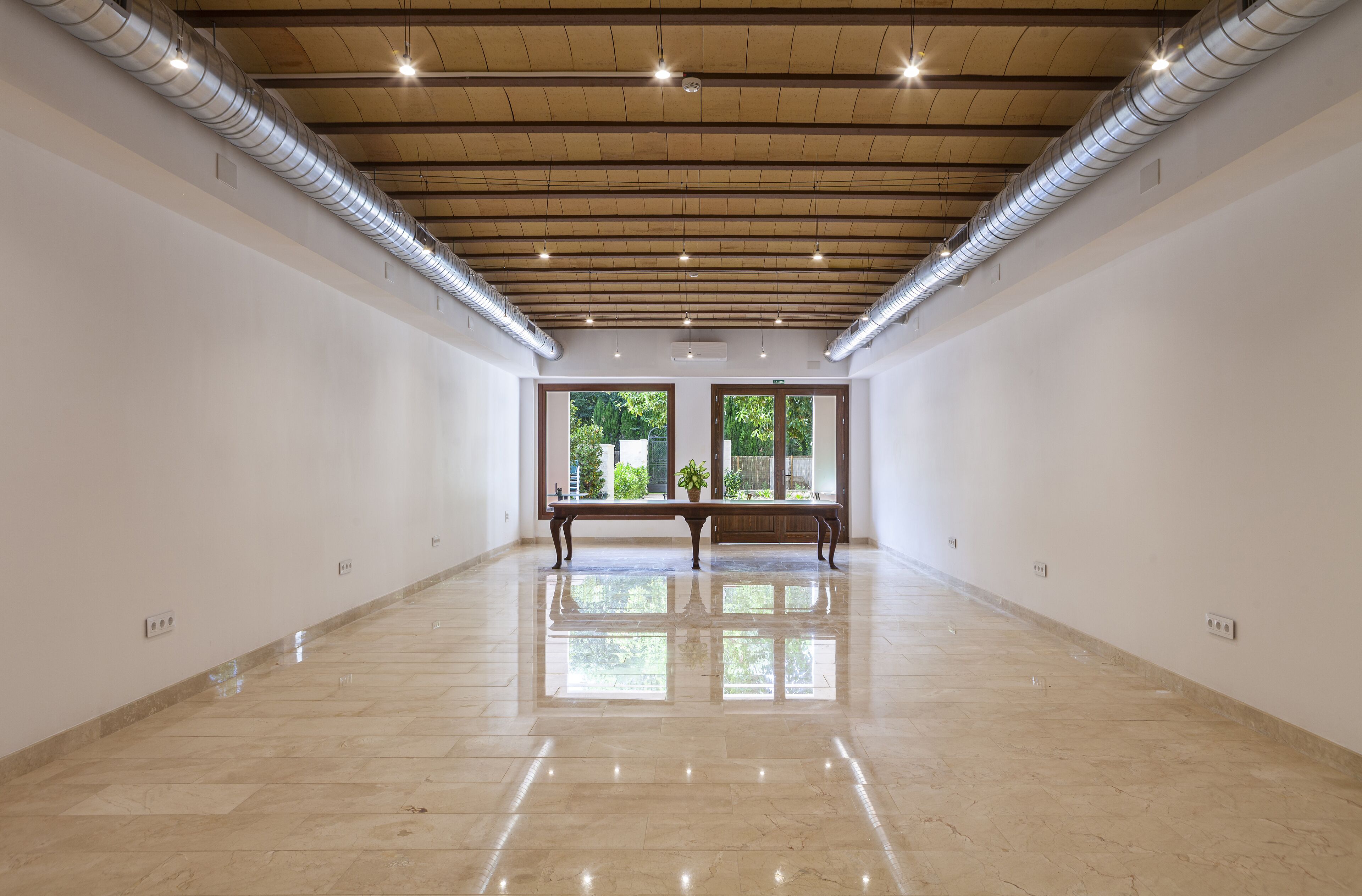Ad Hoc Vitae Retreats & Health