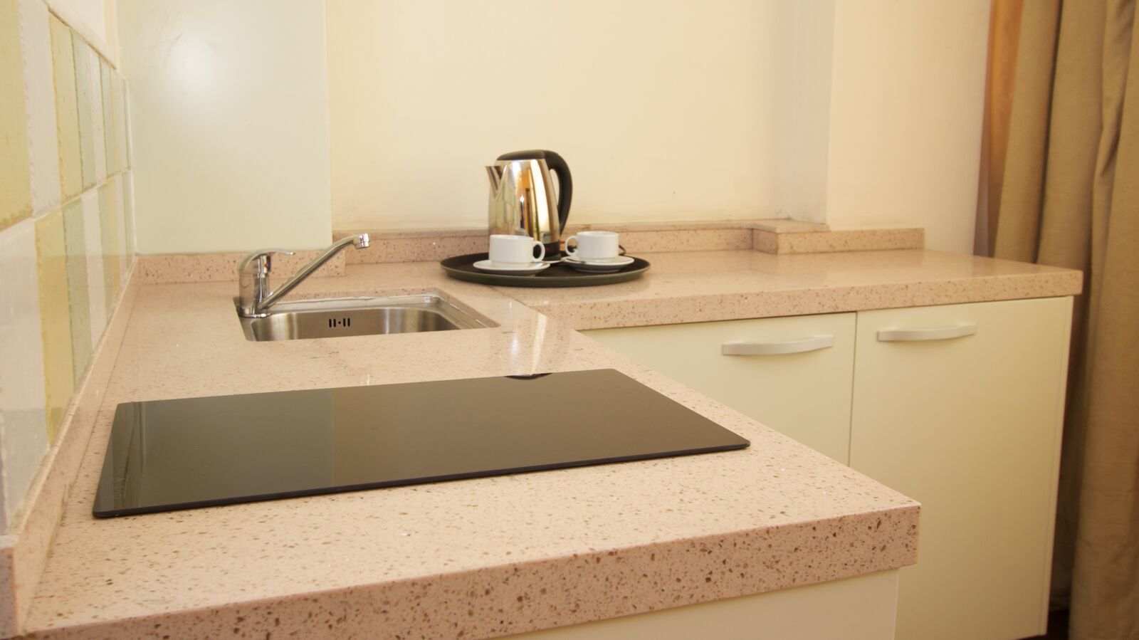 Bealeta Hotel Apartment