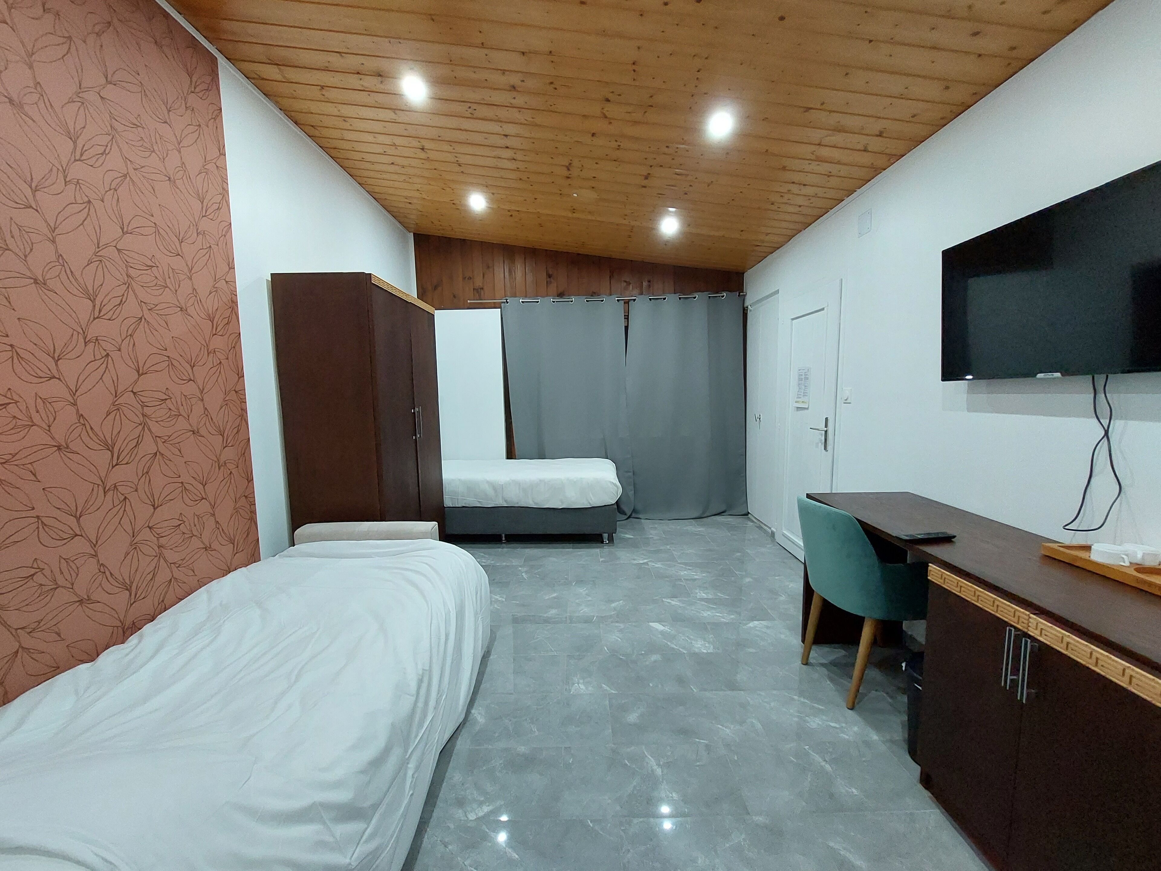 Hotel Parc & Spa Les Cigognes