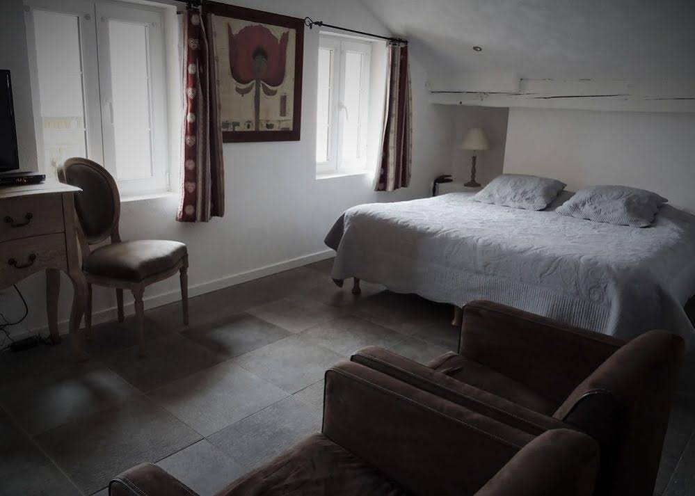 Auberge De La Poulcière