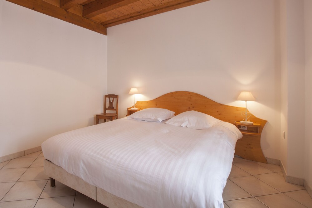 Les Gites De La Mere Michele