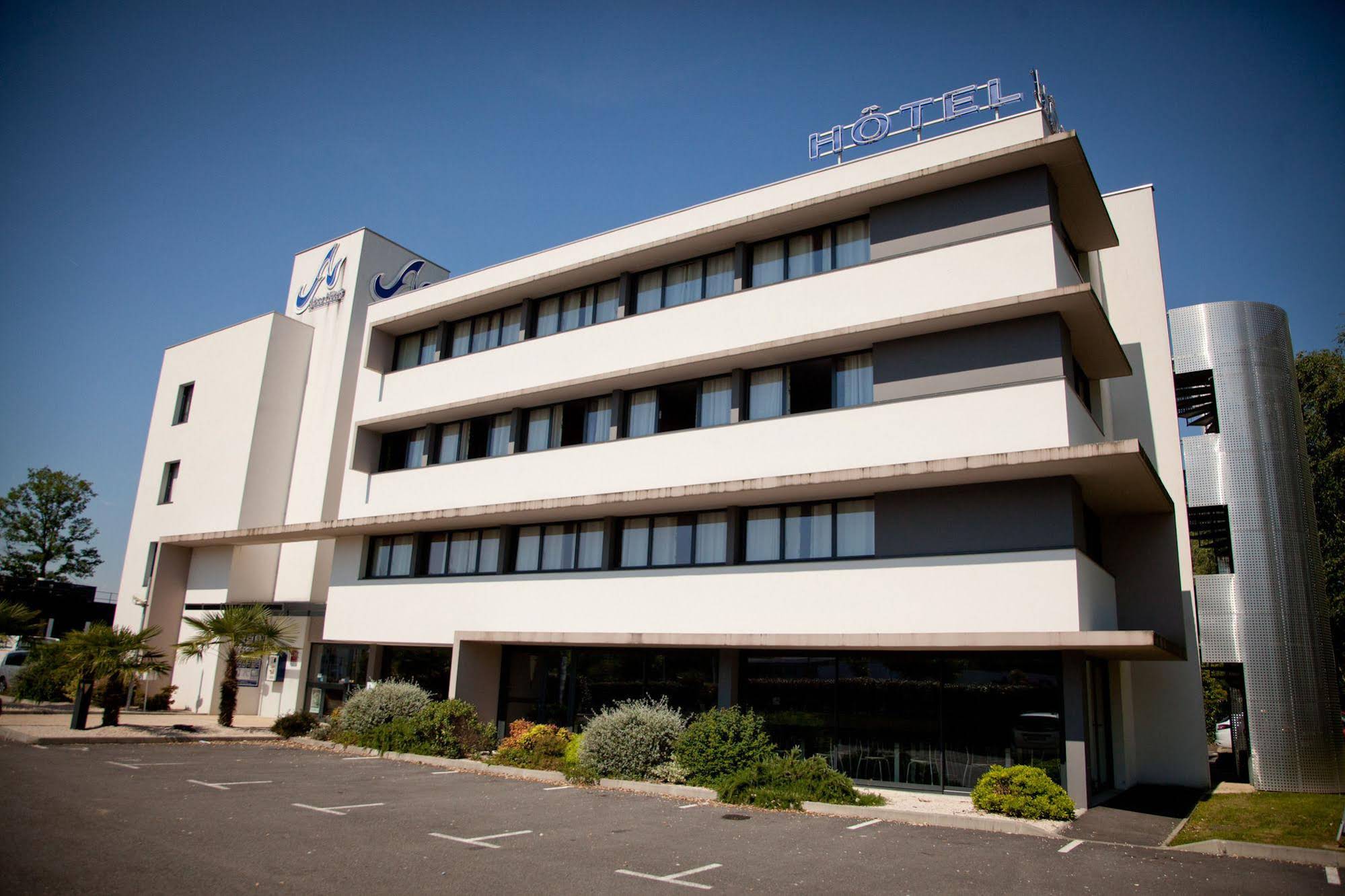 B&B Hôtel Pau Zénith