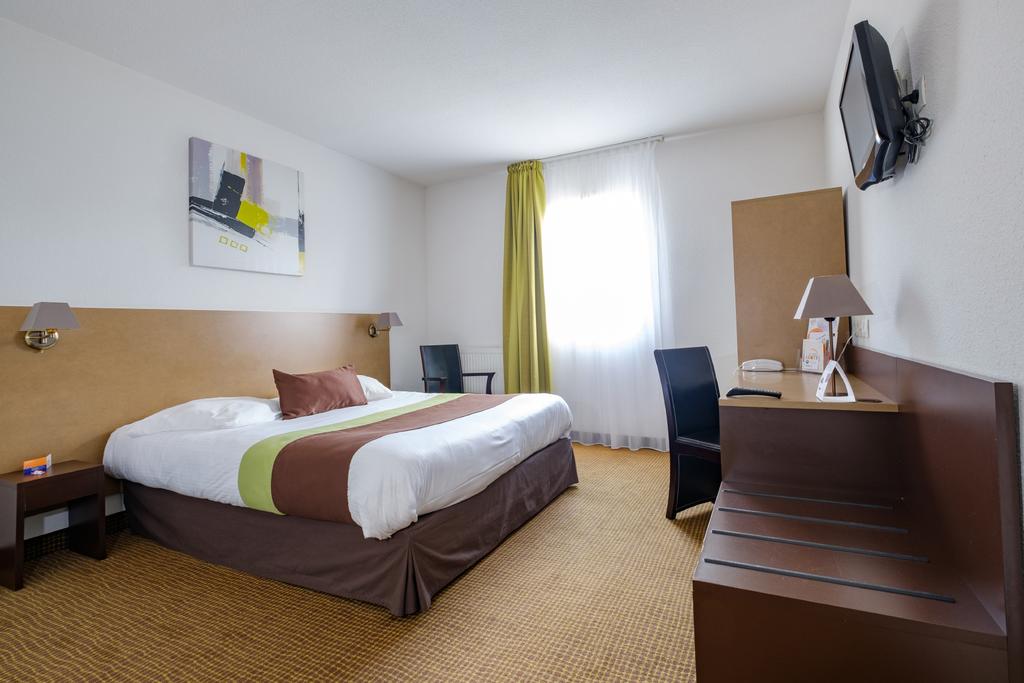 Hotel The Originals Évreux Nord Acadine