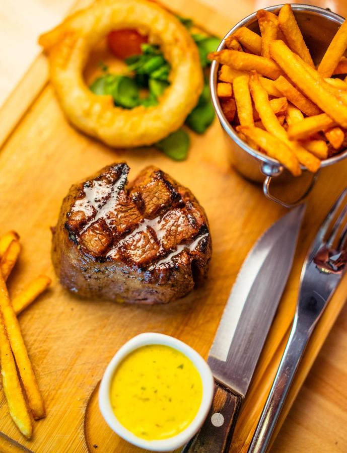 Fermain Valley Hotel