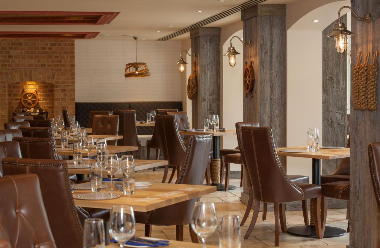 Fermain Valley Hotel