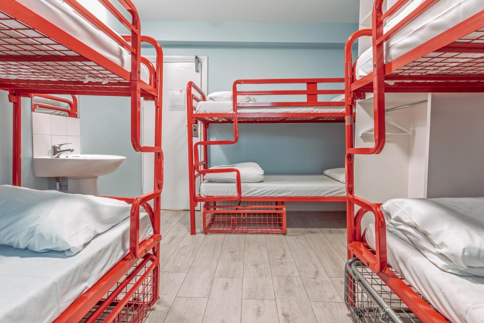 Astor Victoria Hostel