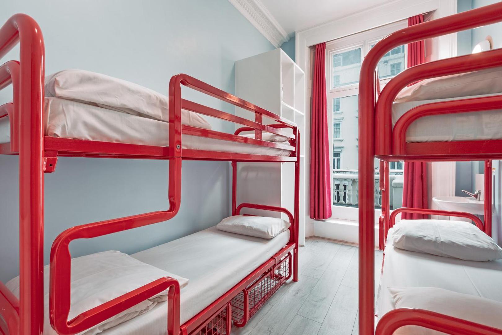 Astor Victoria Hostel