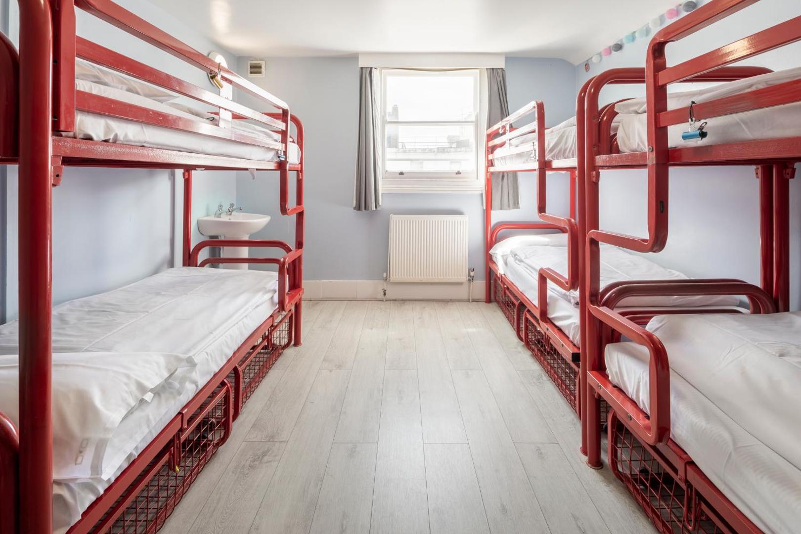 Astor Victoria Hostel