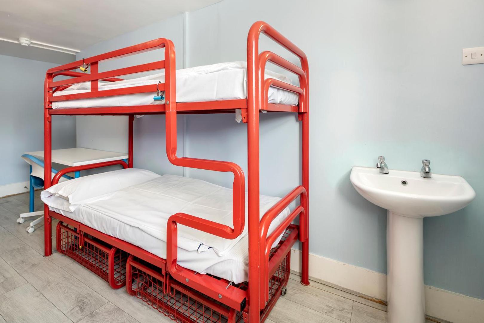 Astor Victoria Hostel