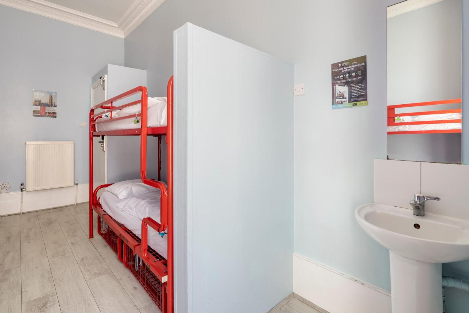 Astor Victoria Hostel