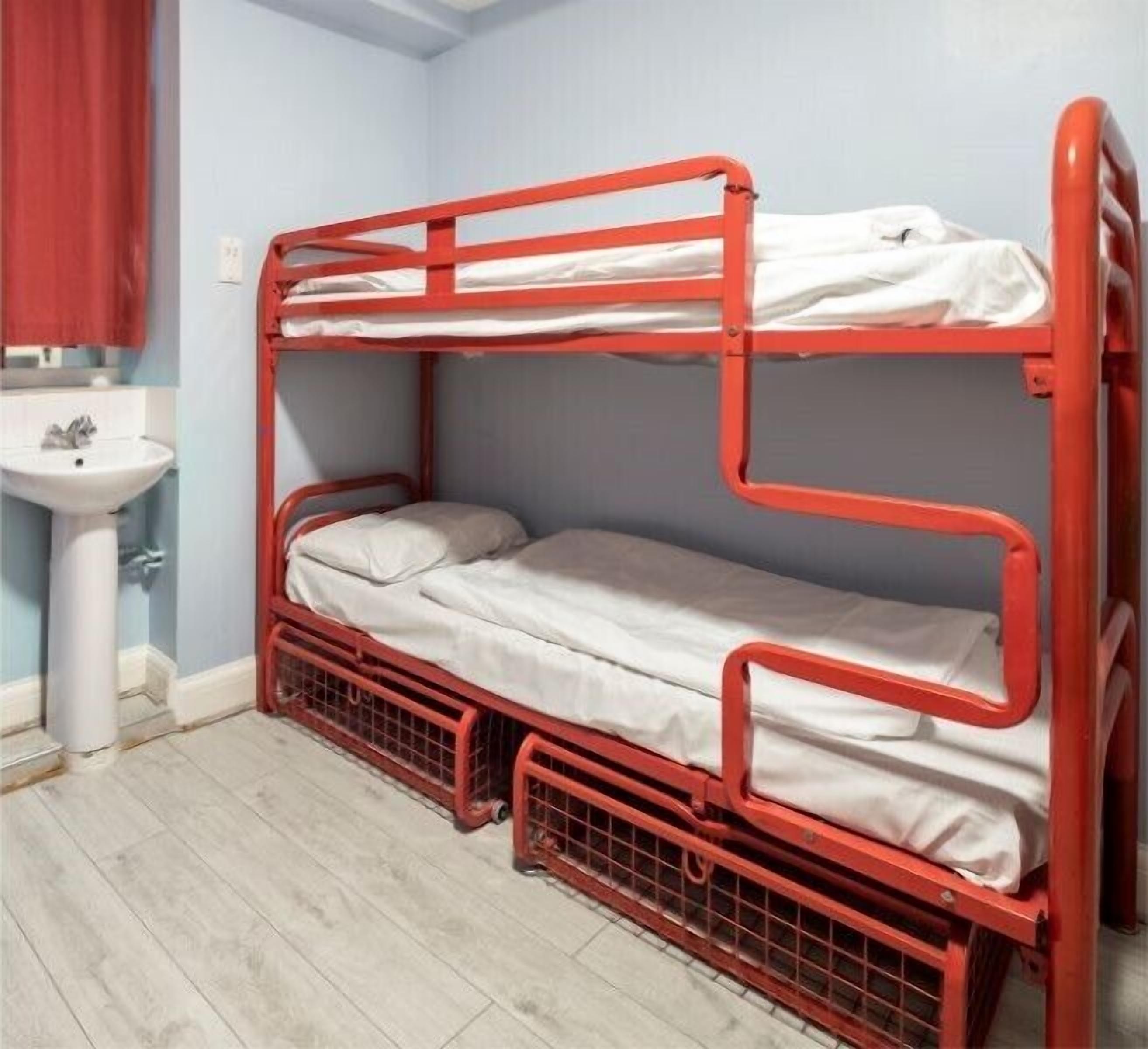 Astor Victoria Hostel