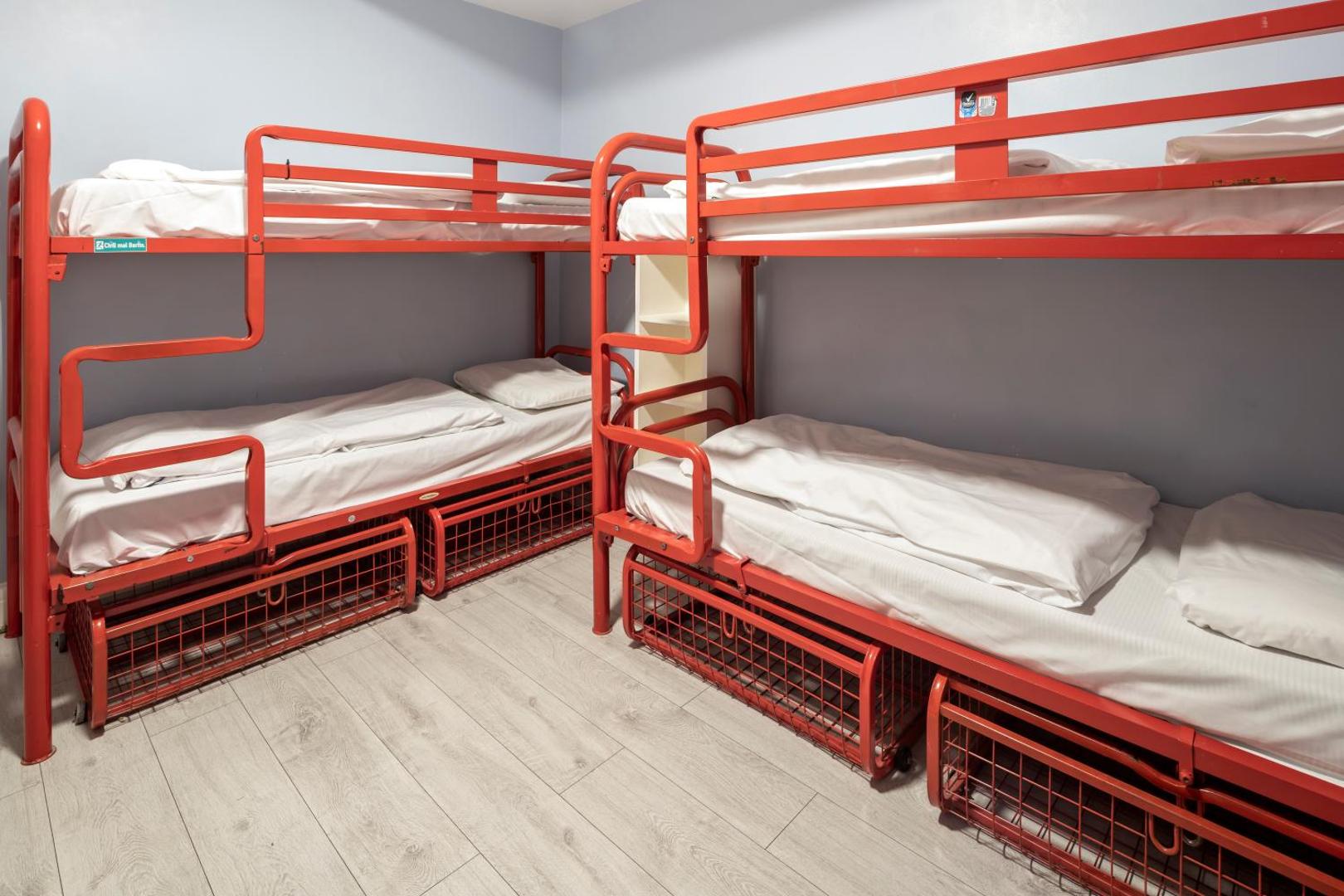 Astor Victoria Hostel