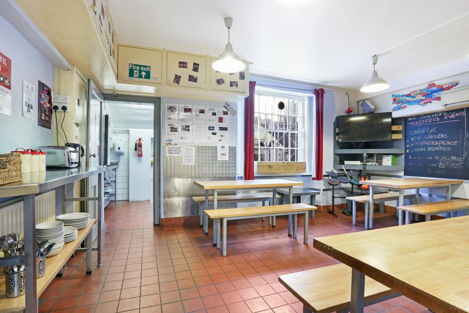 Astor Victoria Hostel