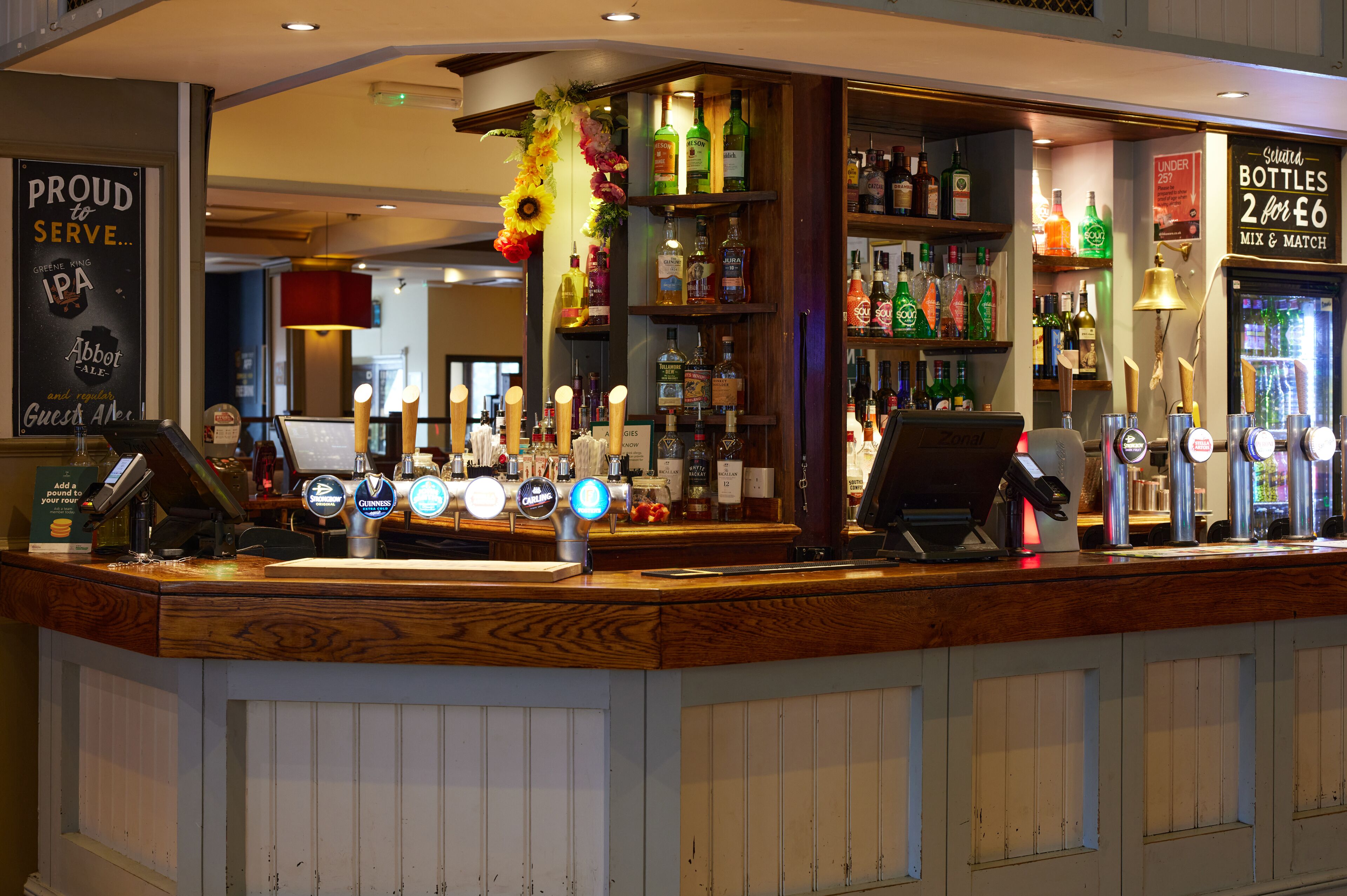 The Quays - A Greene King Pub & Carvery Pub