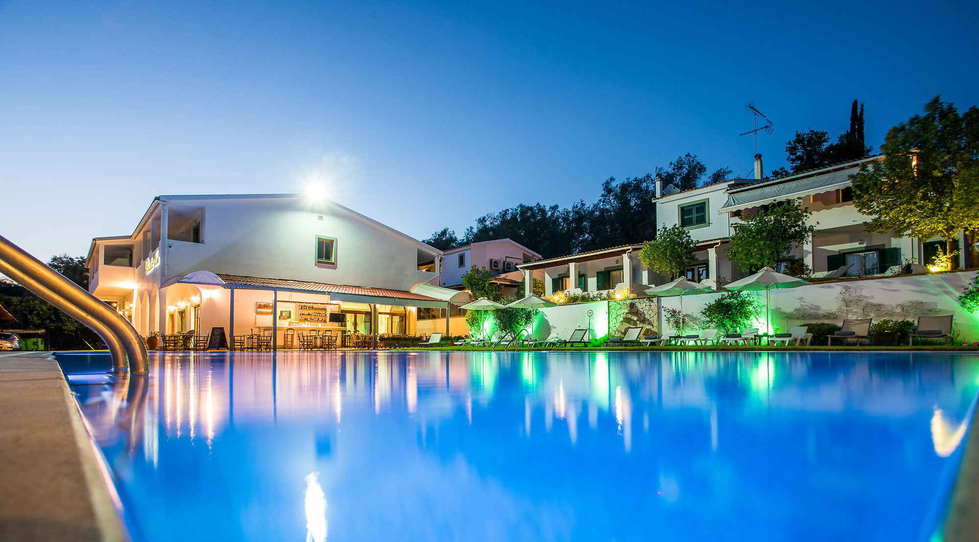 Paradise Inn