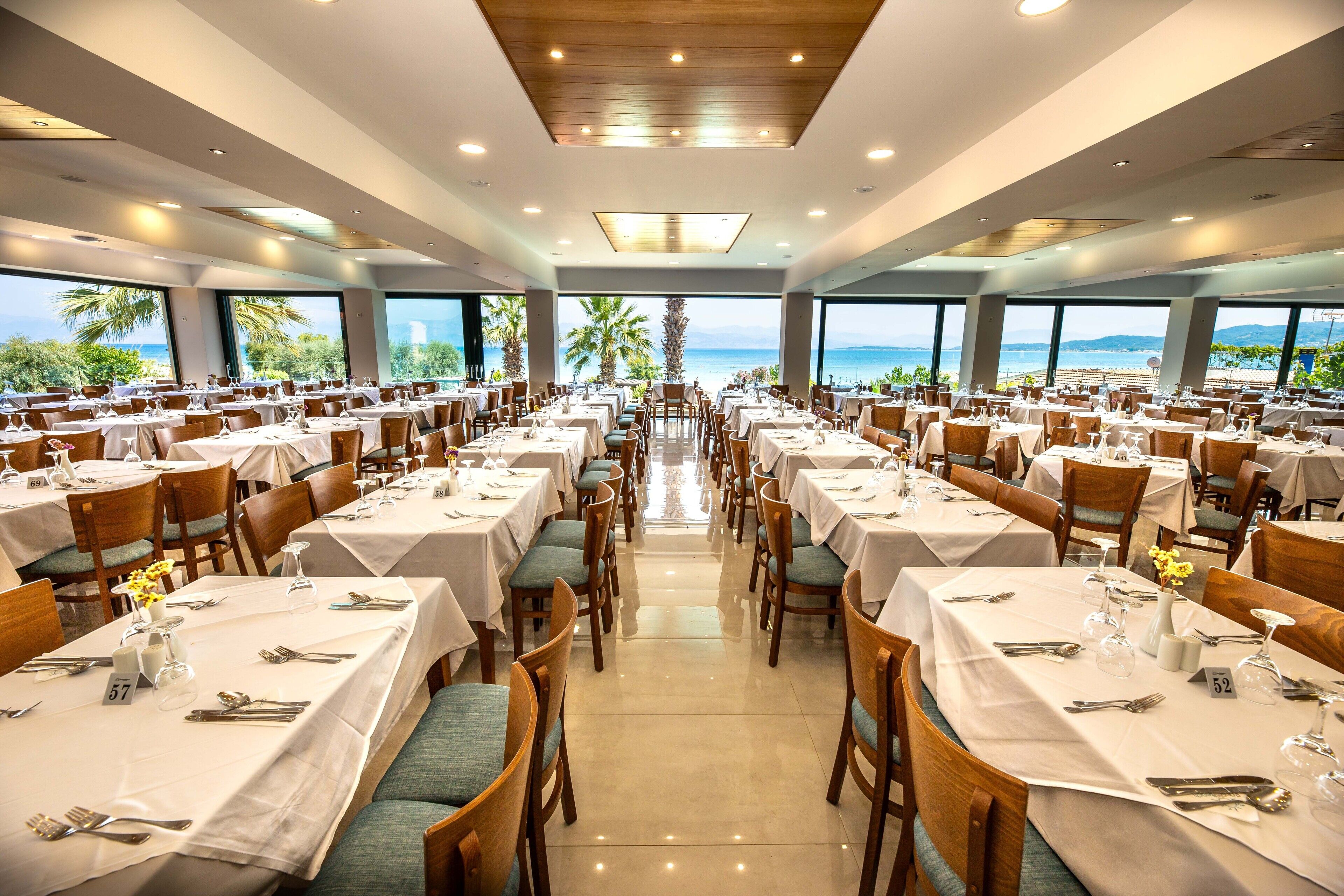 Robolla Beach Apart Hotel