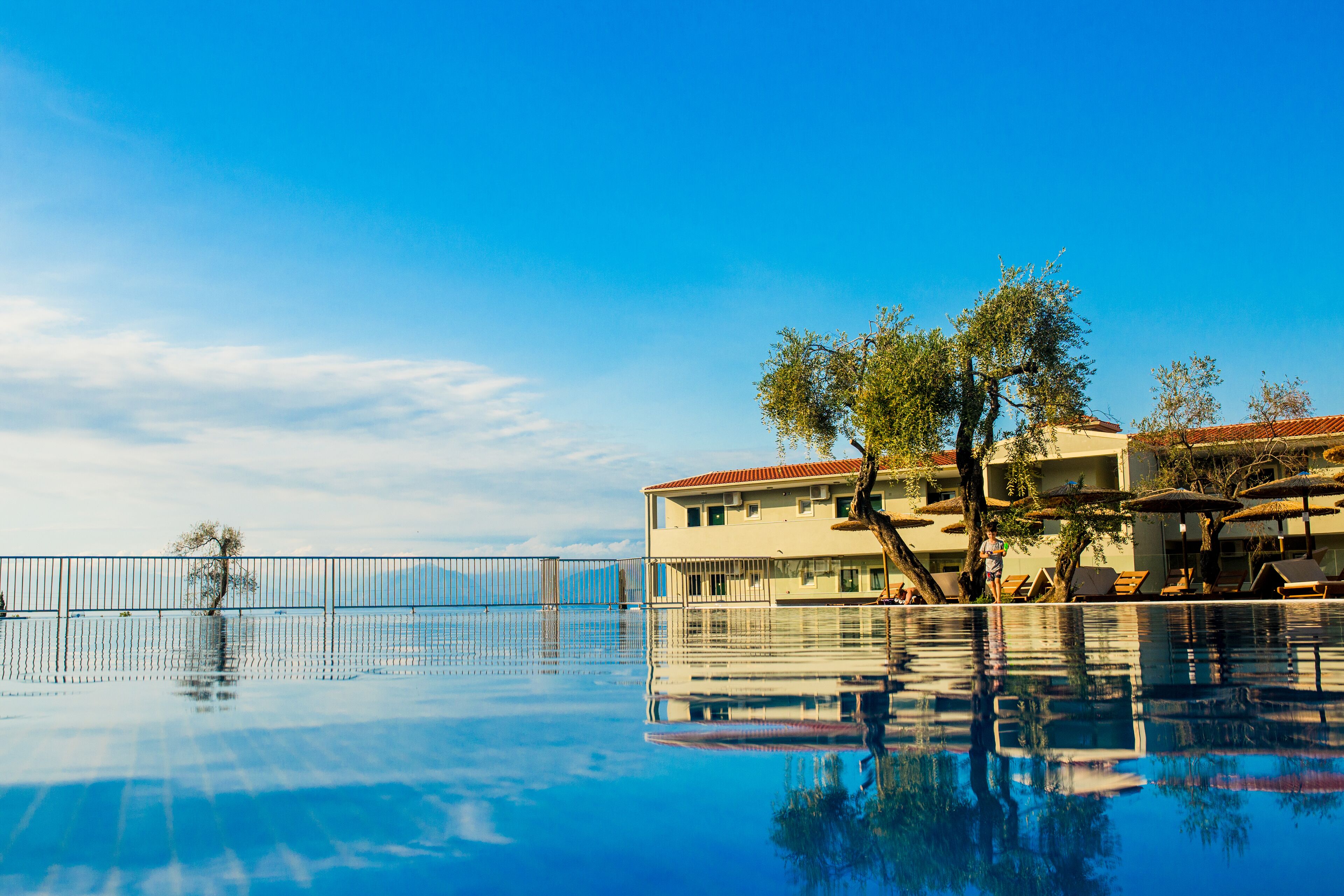 Robolla Beach Apart Hotel