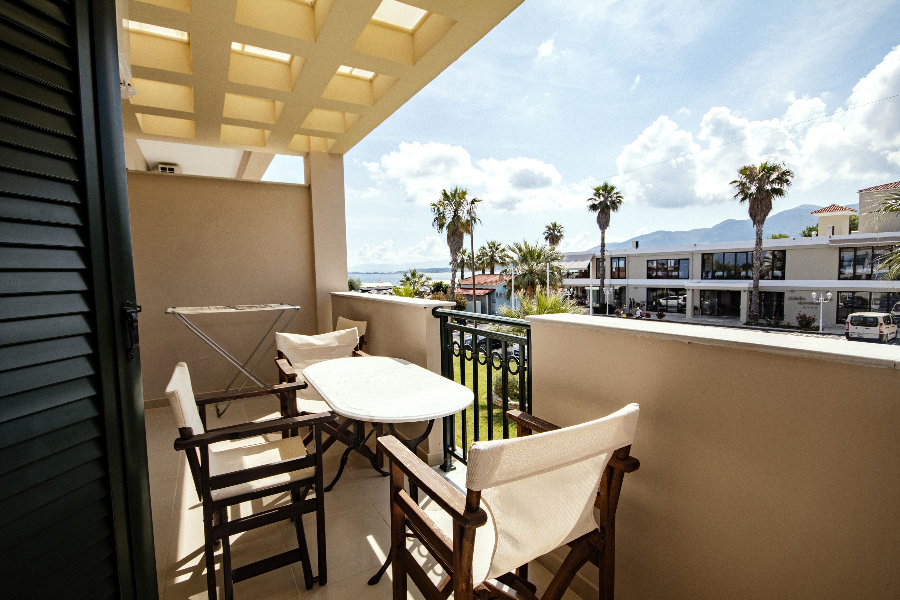 Robolla Beach Apart Hotel