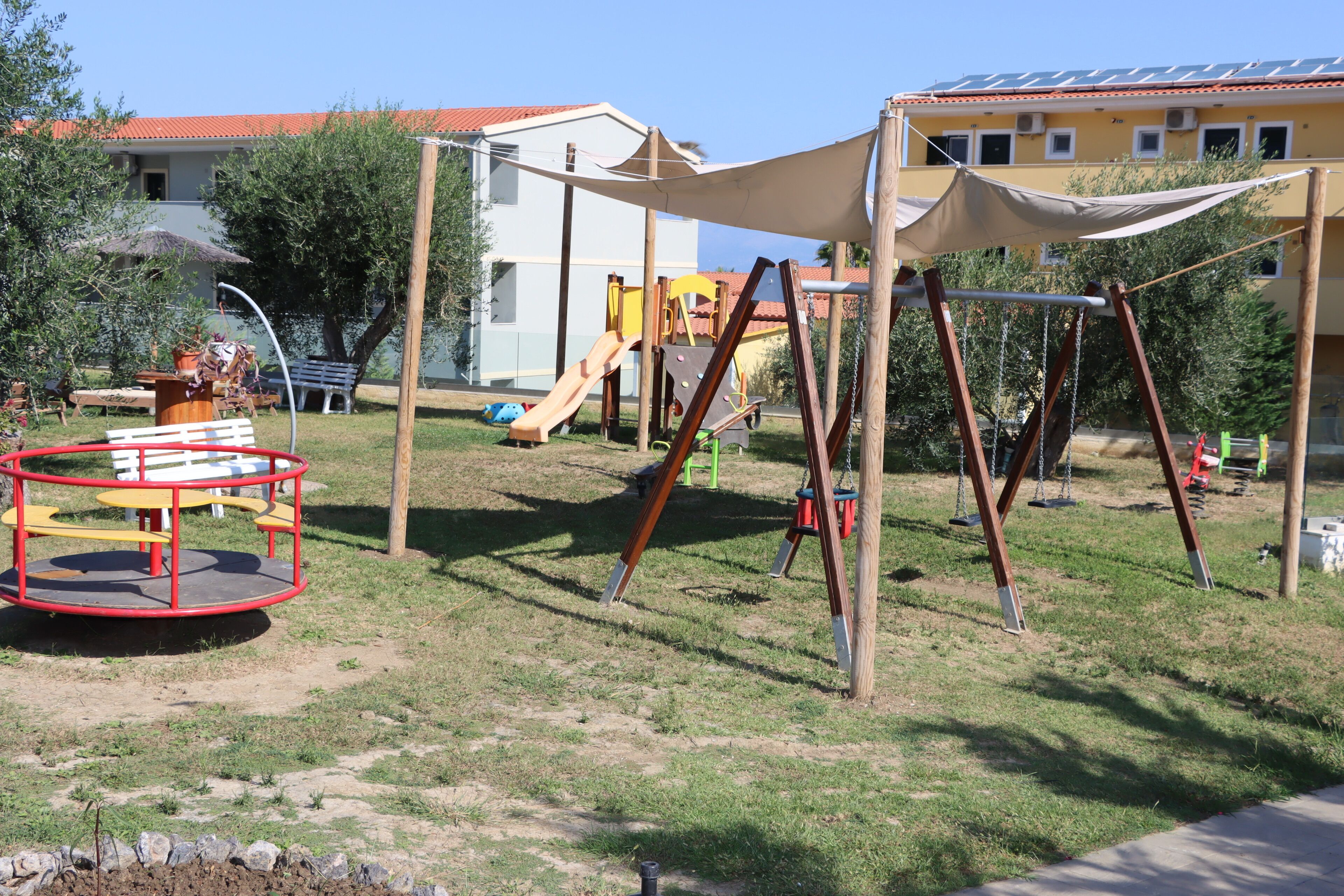 Robolla Beach Apart Hotel