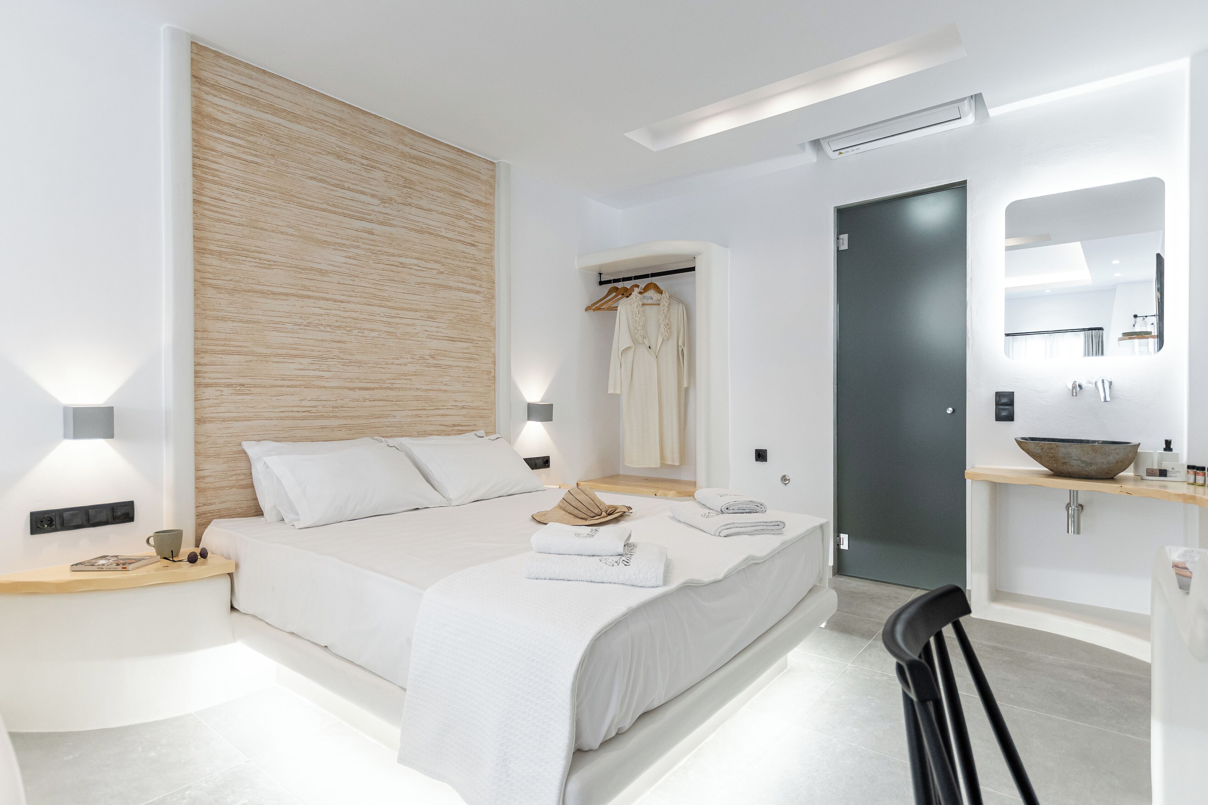 Adama's Suites Naxos