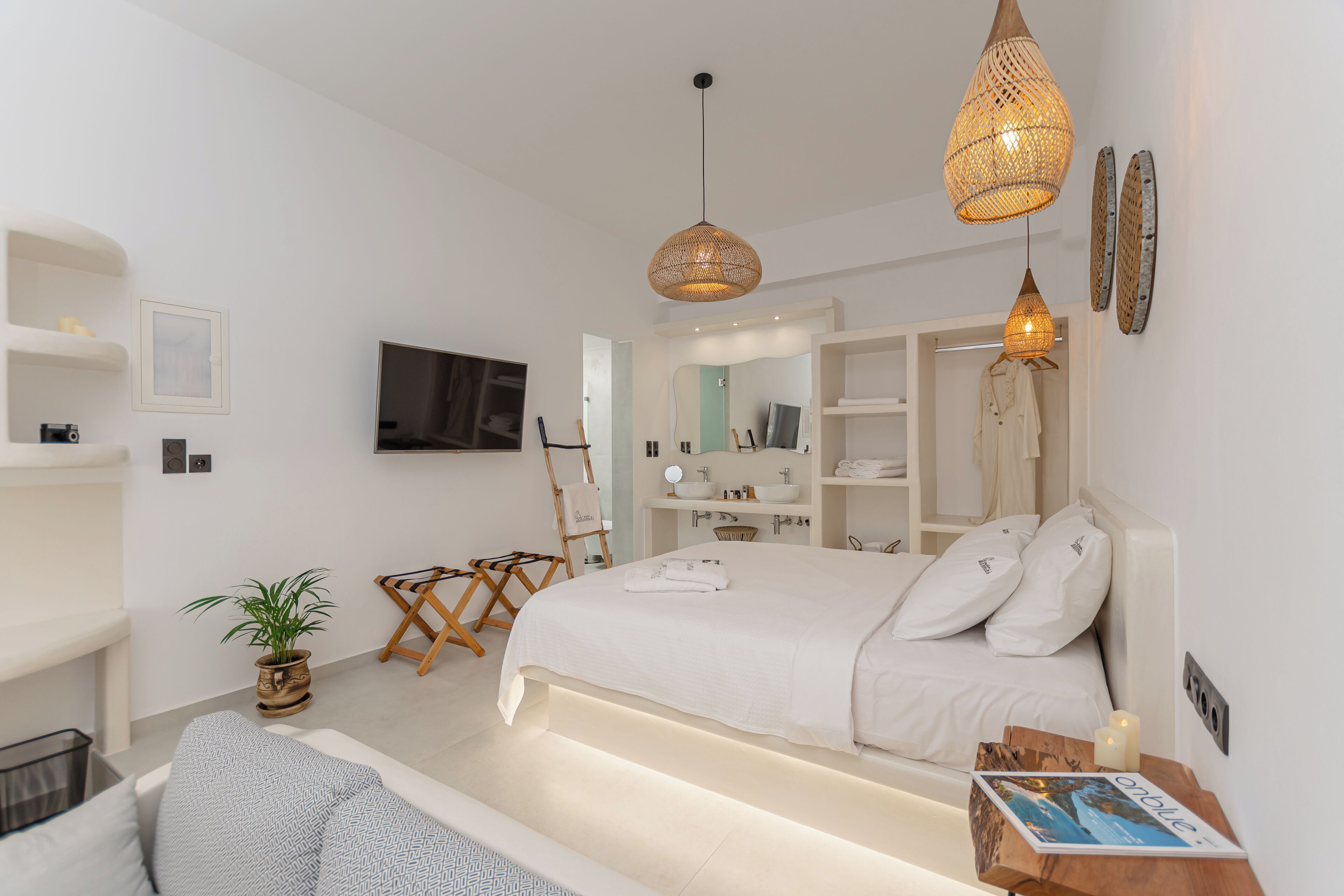 Adama's Suites Naxos