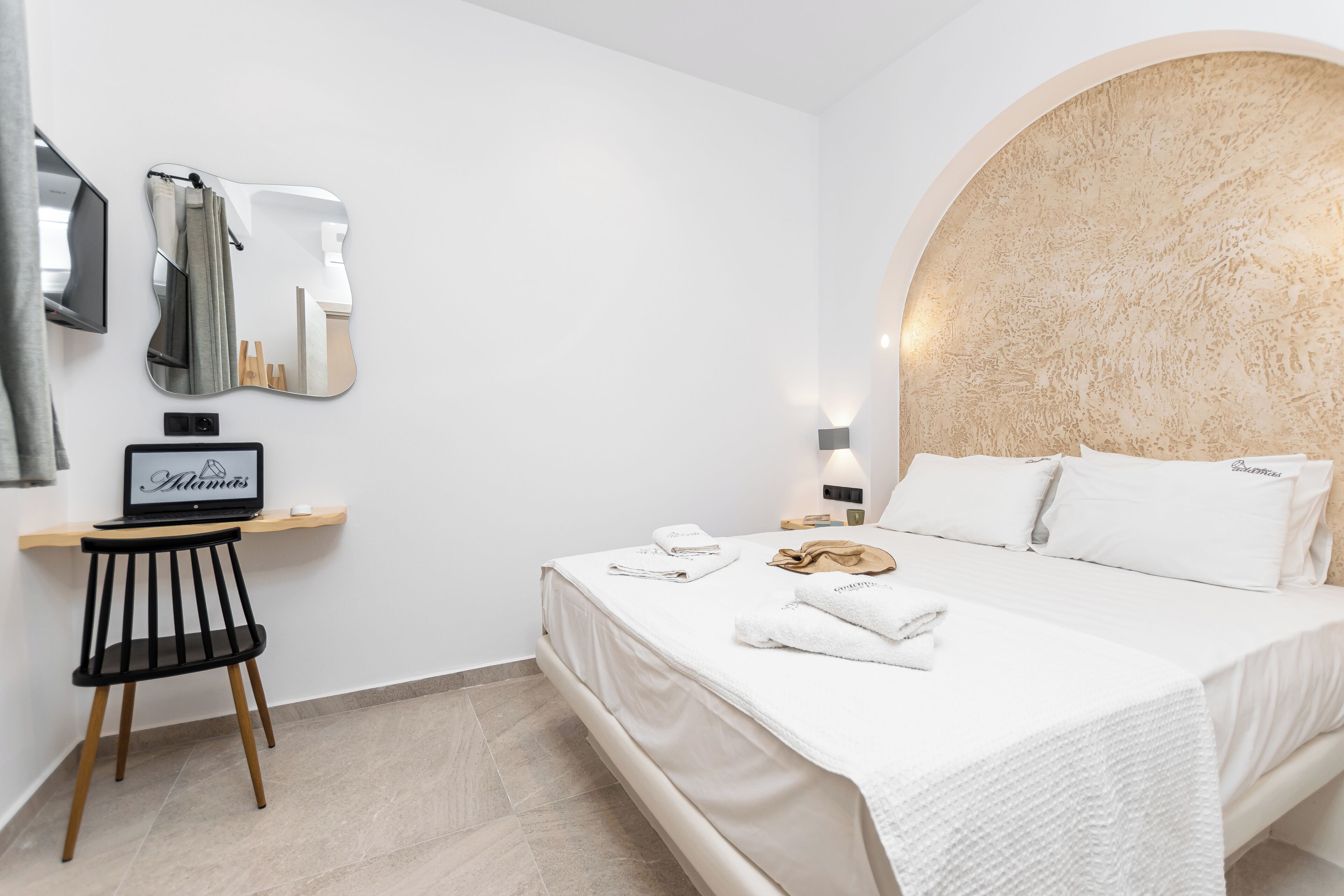 Adama's Suites Naxos