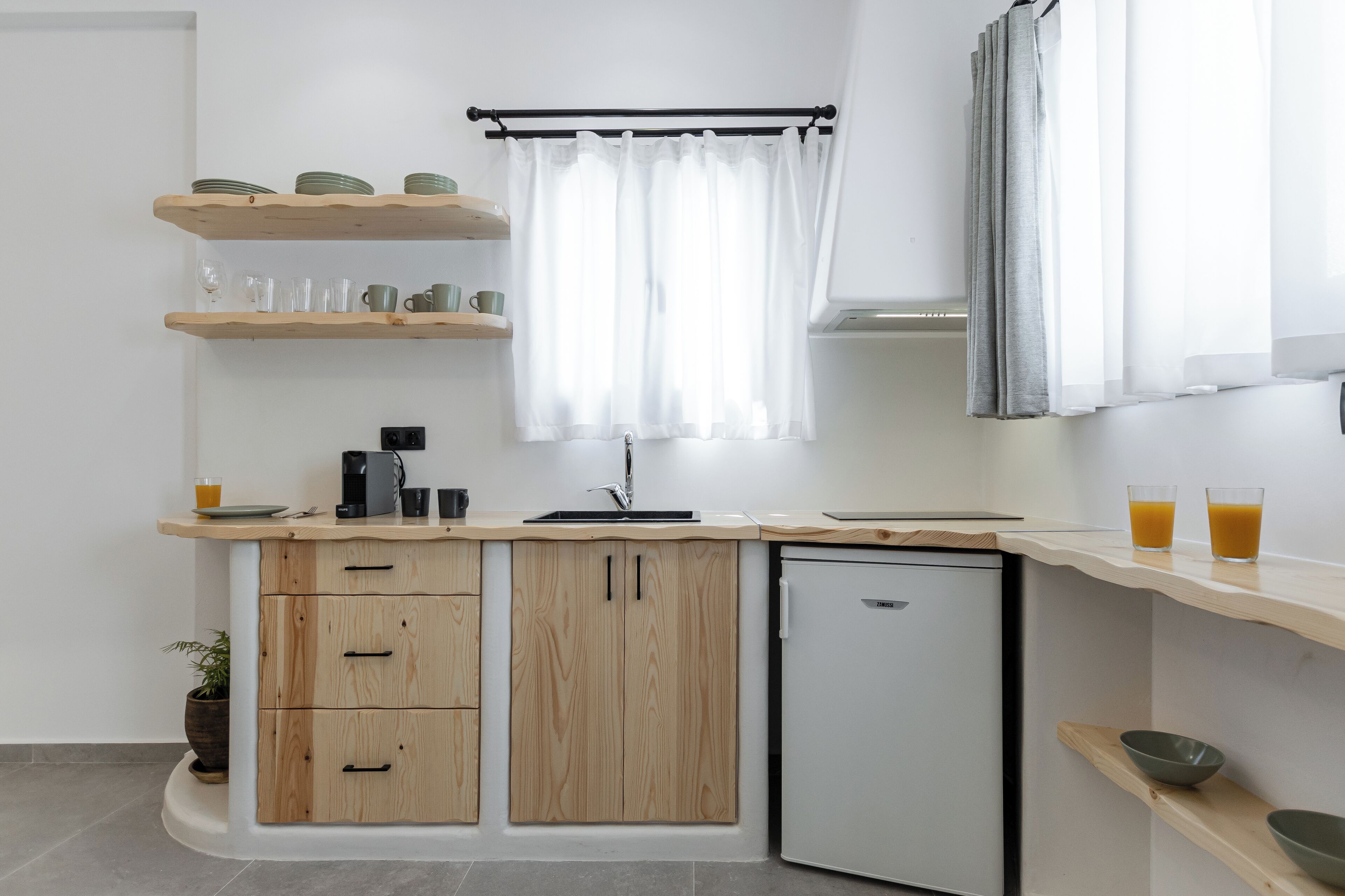 Adama's Suites Naxos