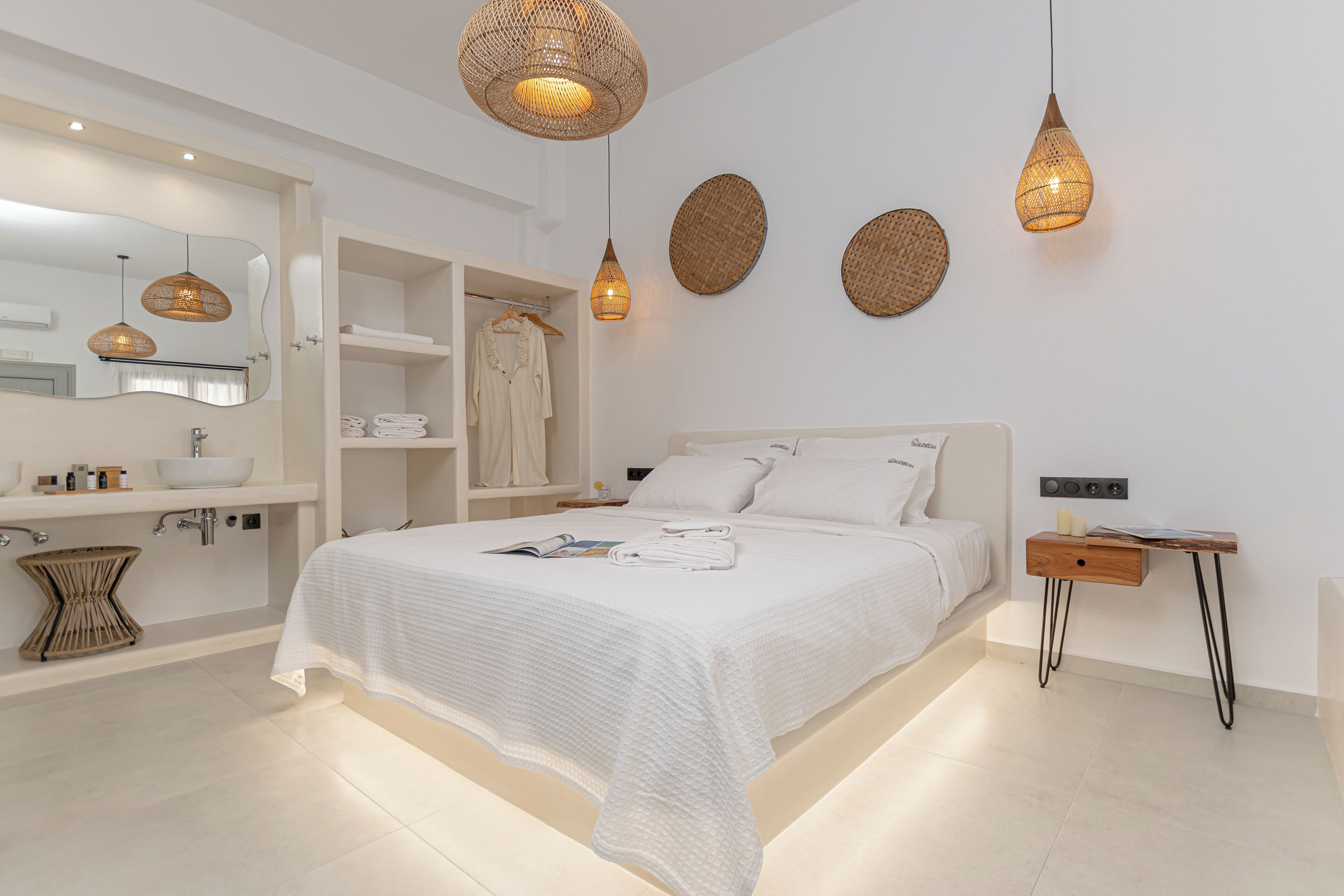Adama's Suites Naxos