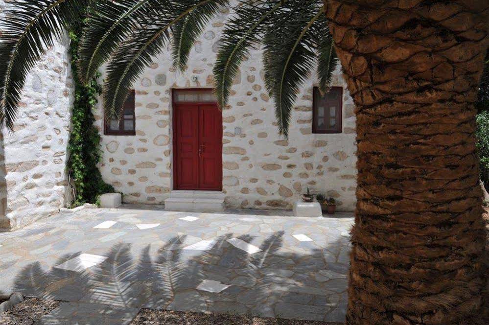 Anezina Village Traditional Apartments