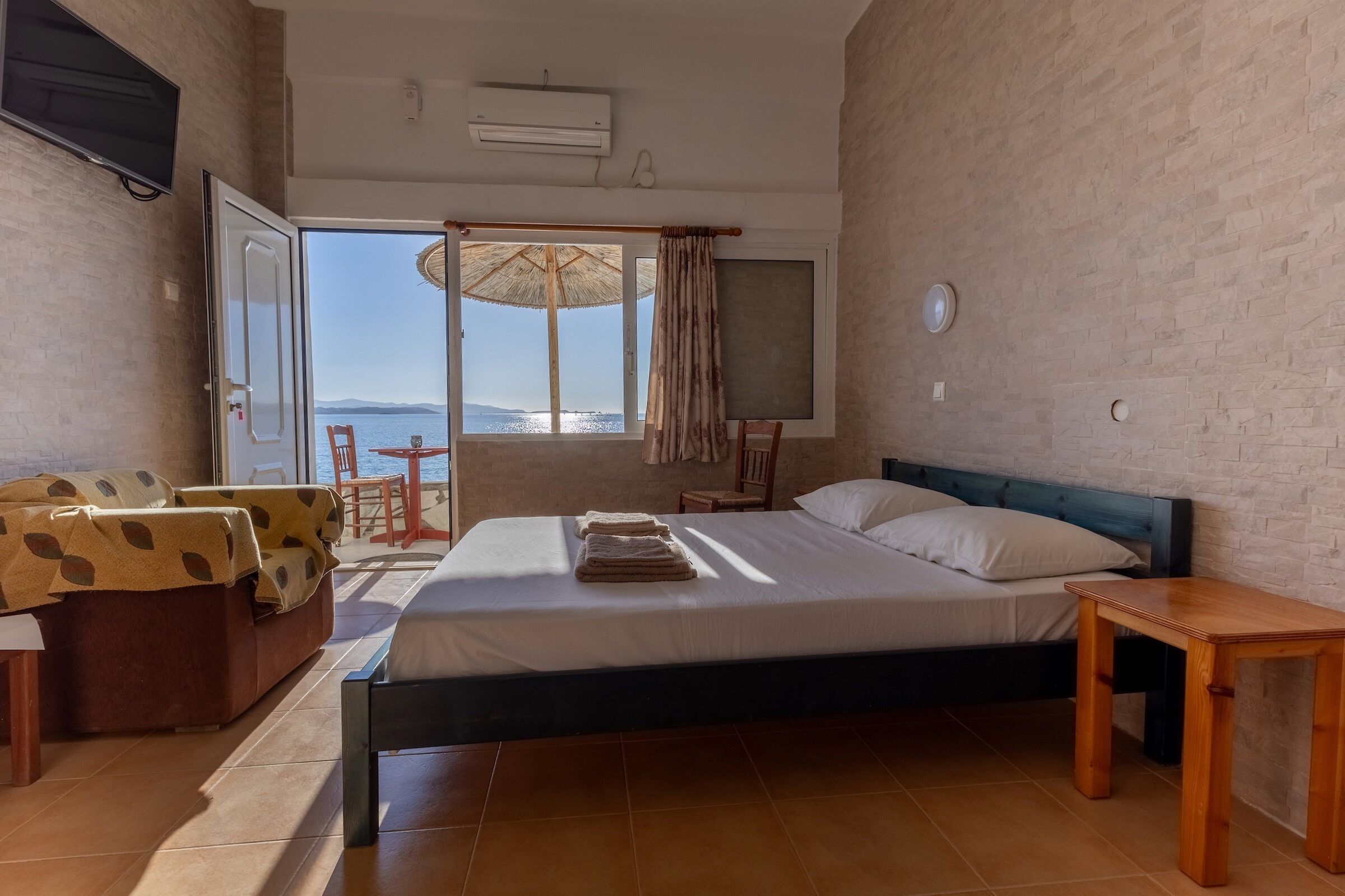 Petalides Apartments