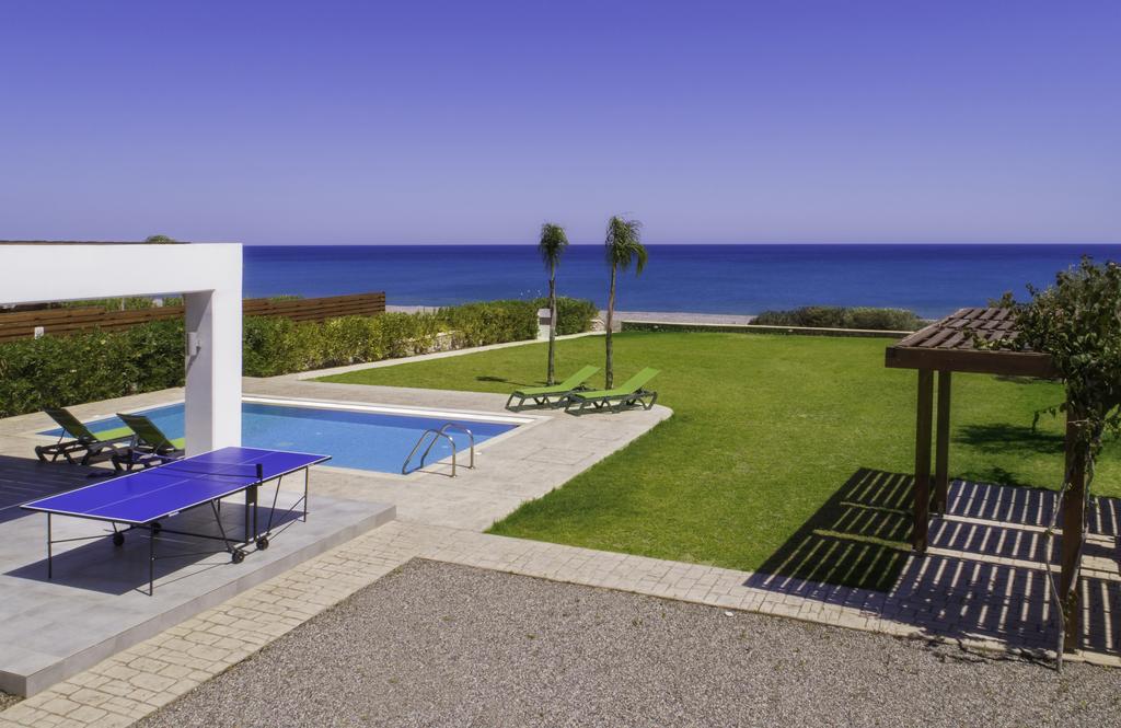 Antonoglou Beach Villas Lahania