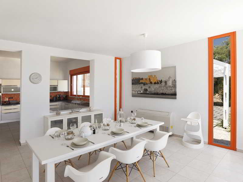 Seven Villa