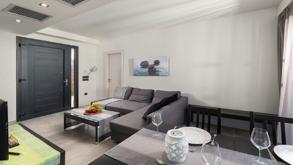 Harmony Residences Pool villas