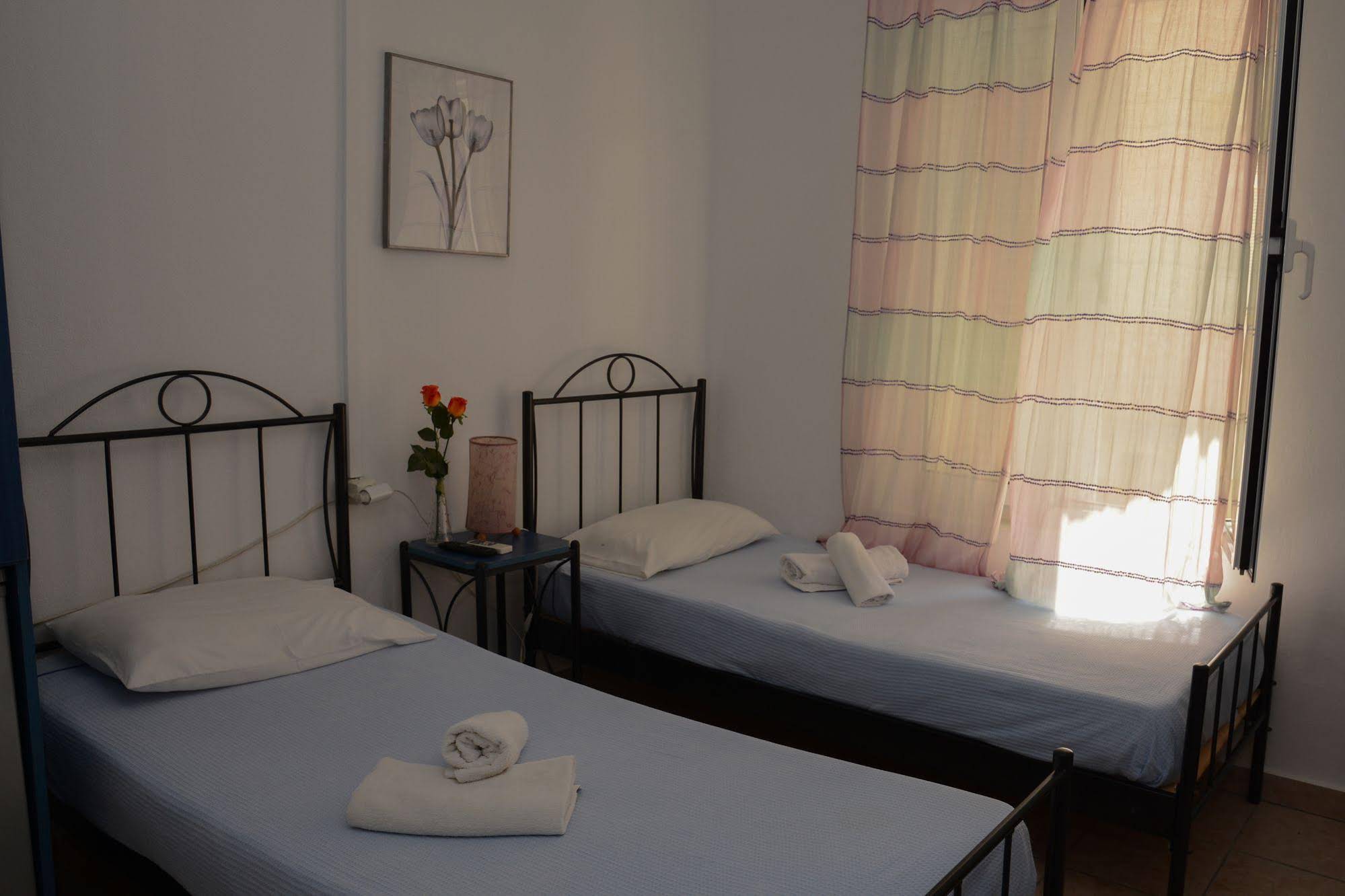 Hermes Rooms