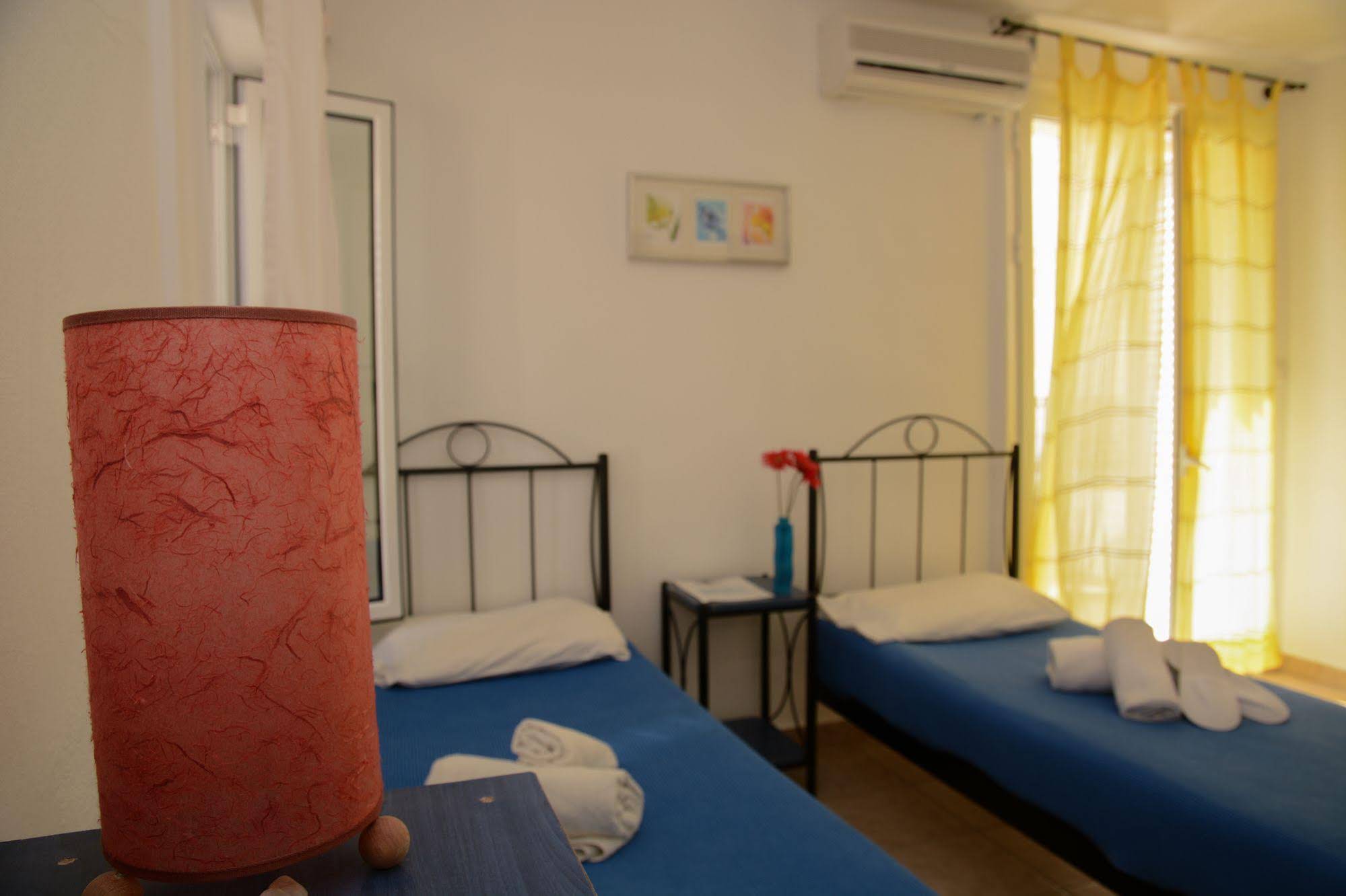 Hermes Rooms