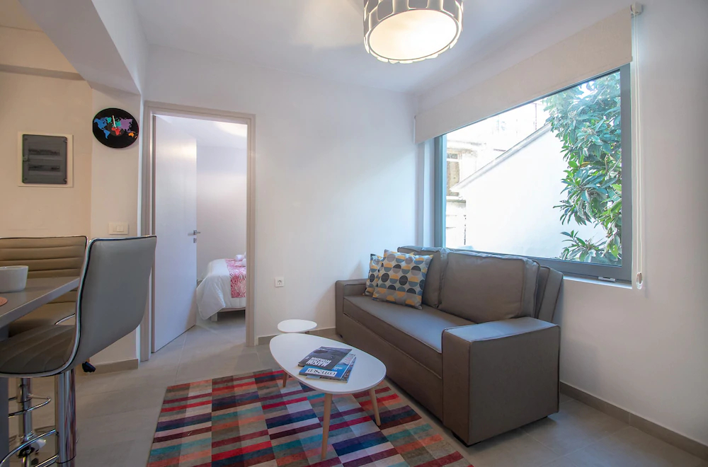 Ithaka Deluxe Home