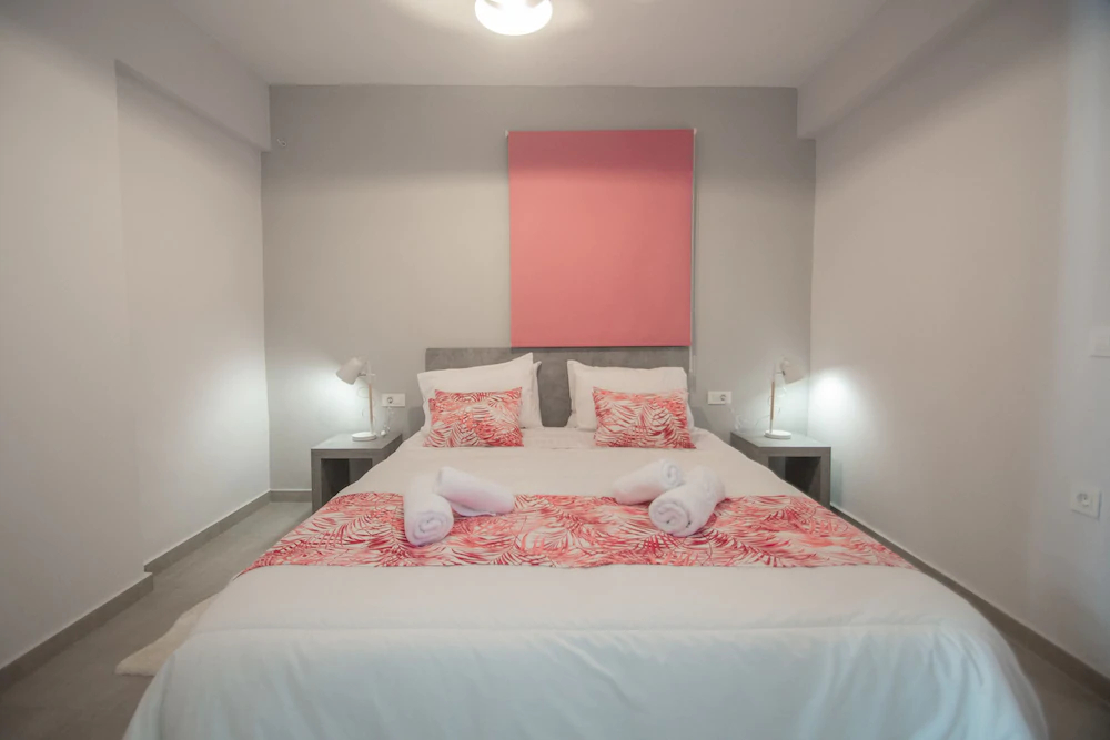 Ithaka Deluxe Home