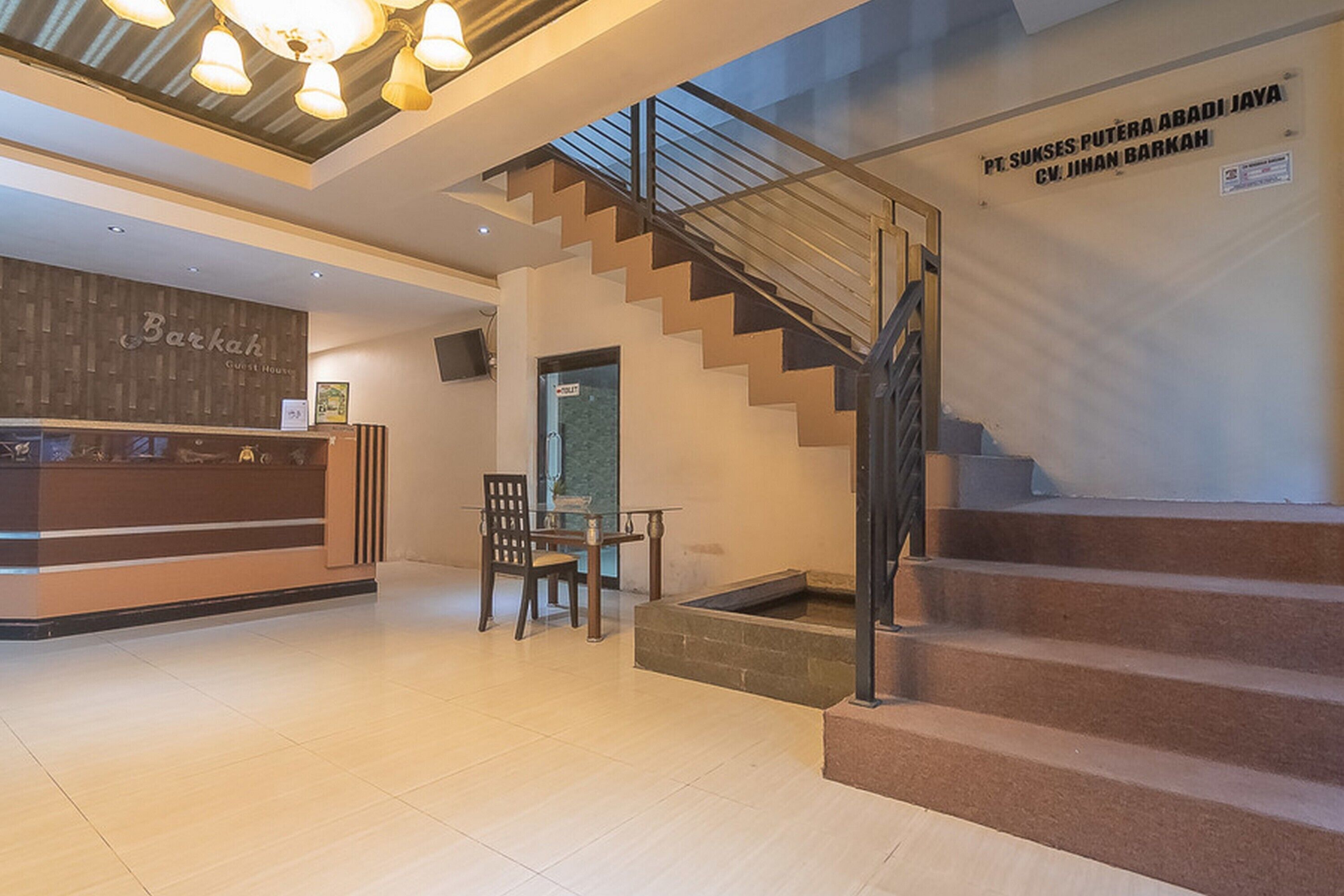 Barkah Guesthouse by RedDoorz