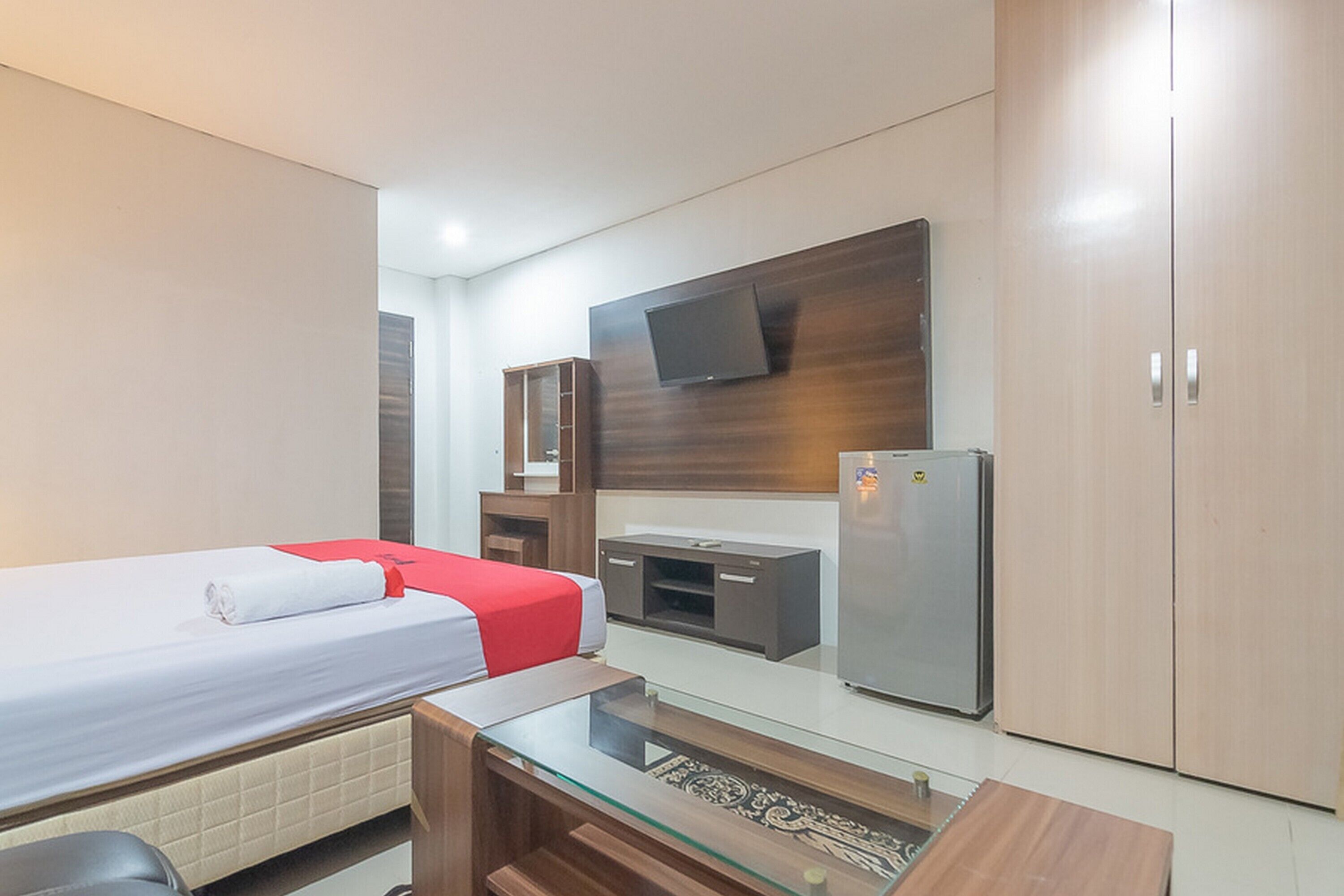 Barkah Guesthouse by RedDoorz