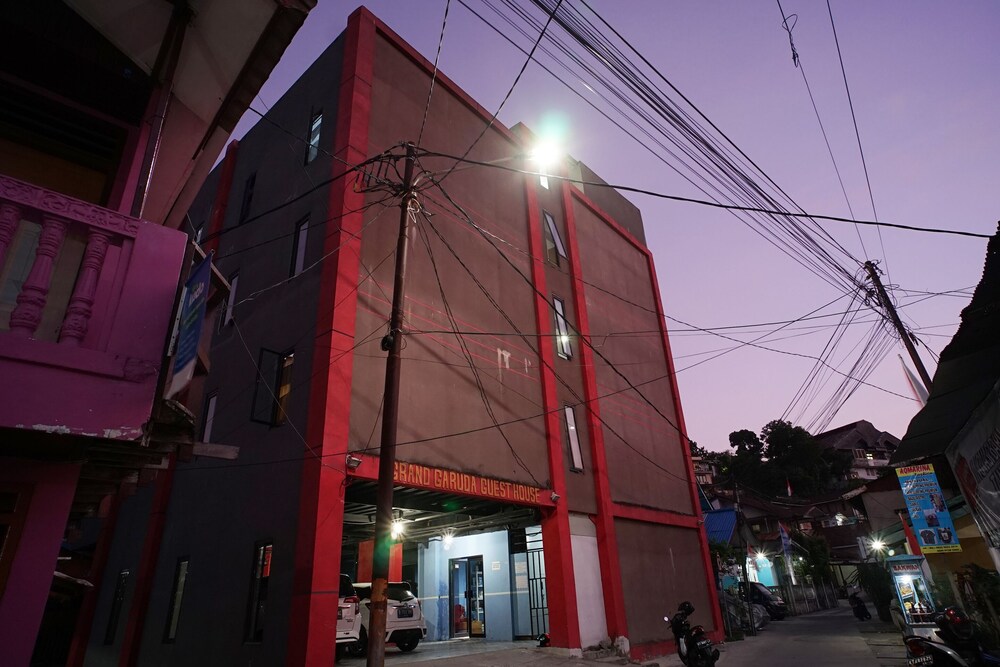 Grand Garuda Guest House by OYO Rooms