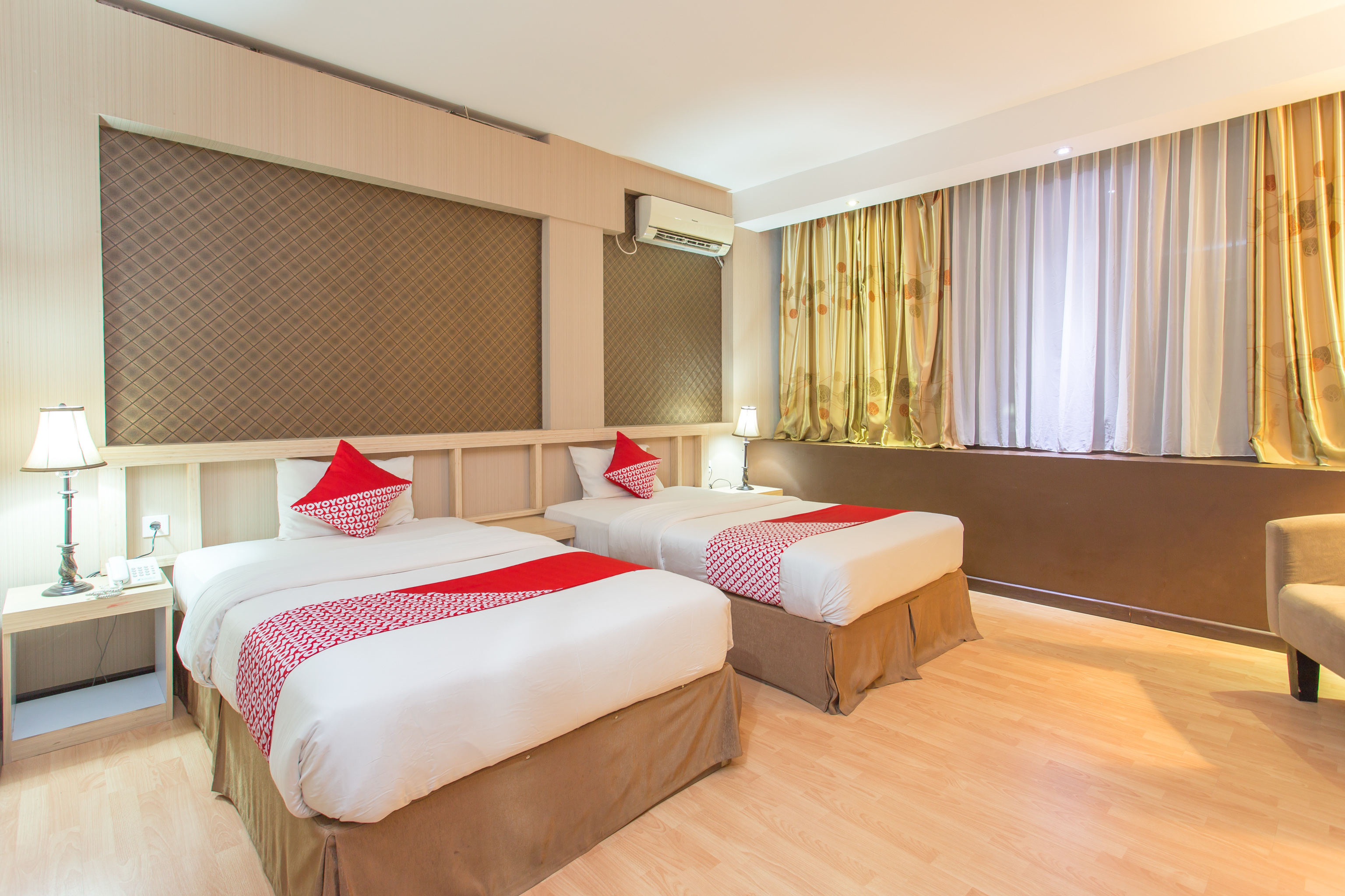 Hotel Sejati by OYO Rooms