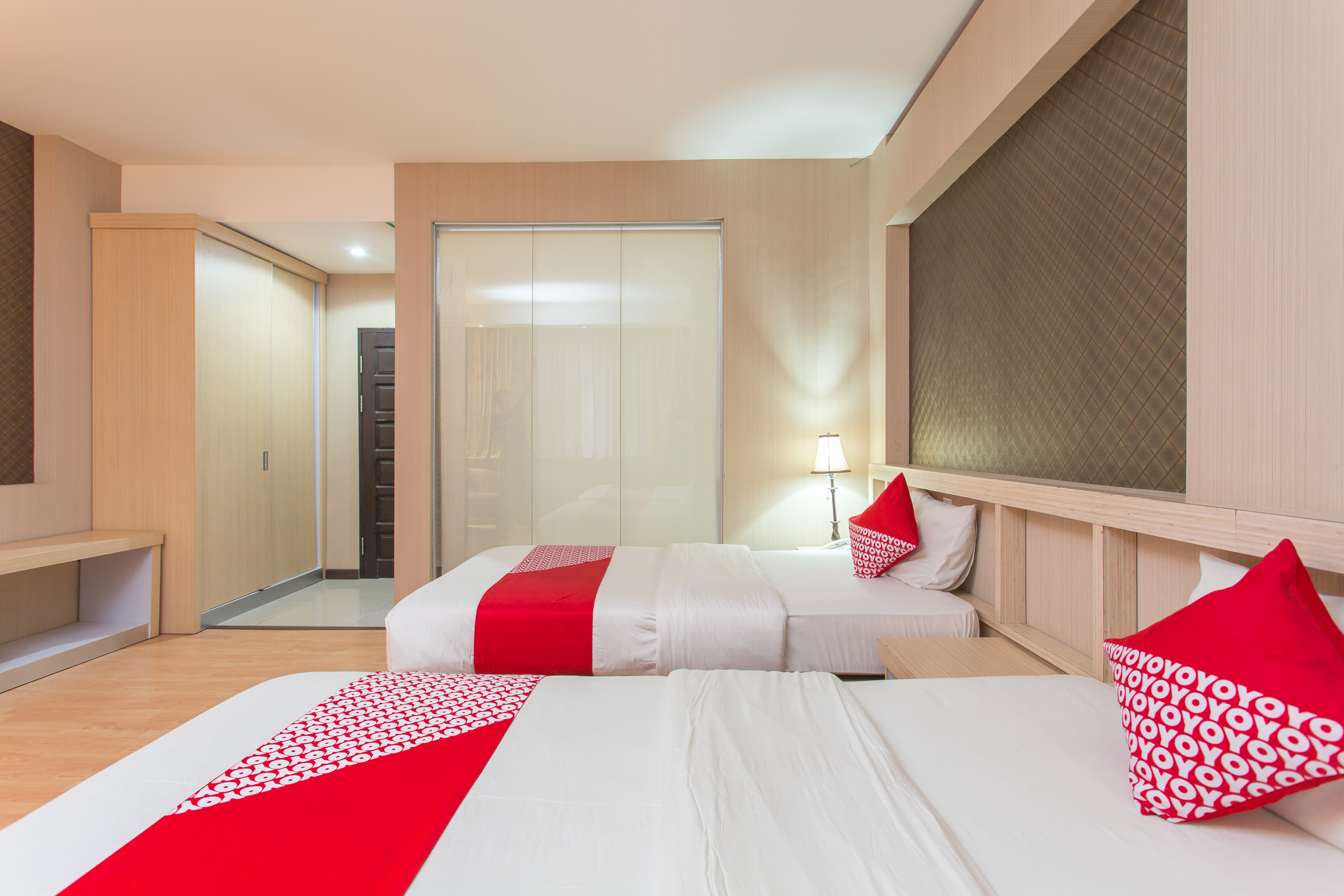 Hotel Sejati by OYO Rooms