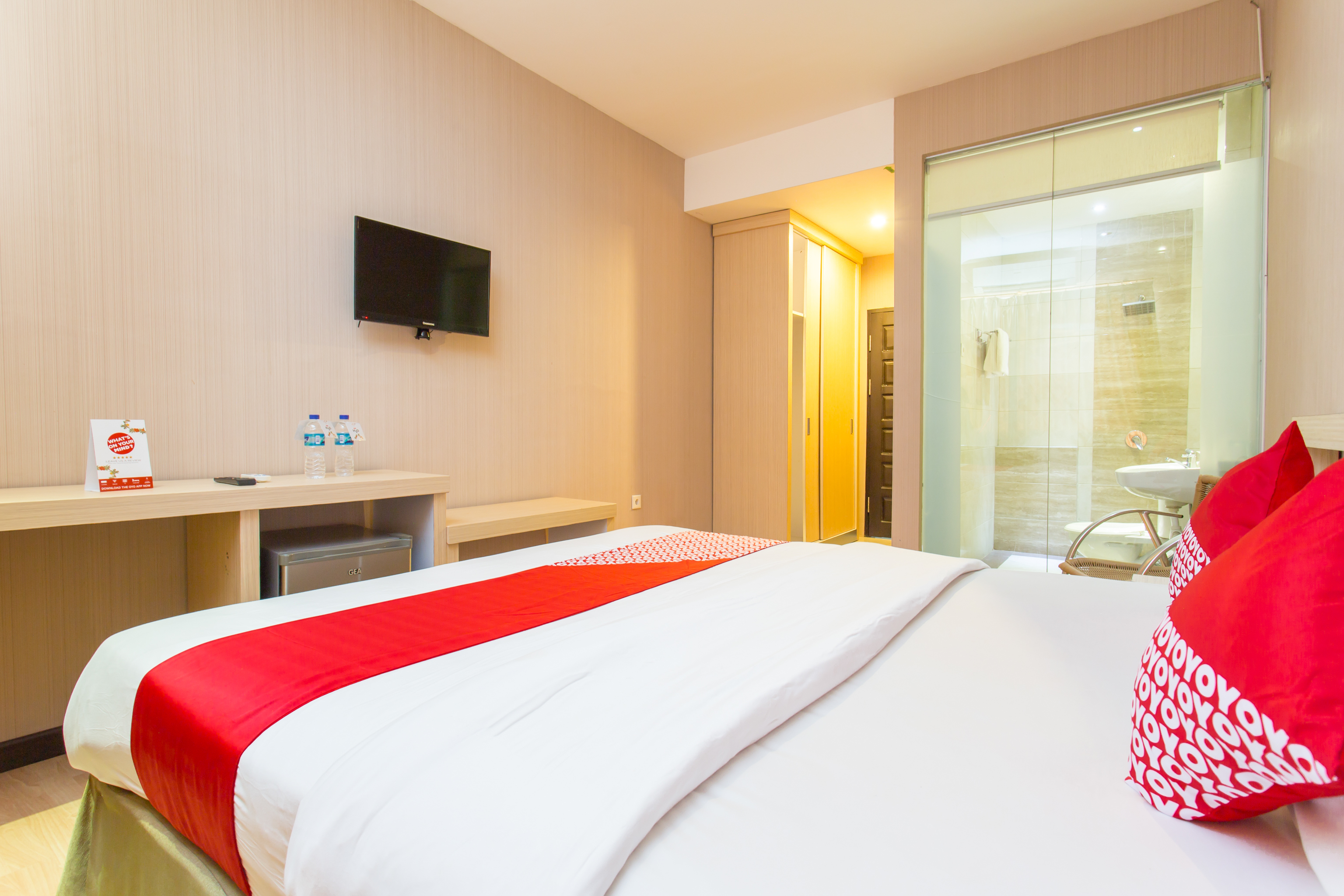 Hotel Sejati by OYO Rooms