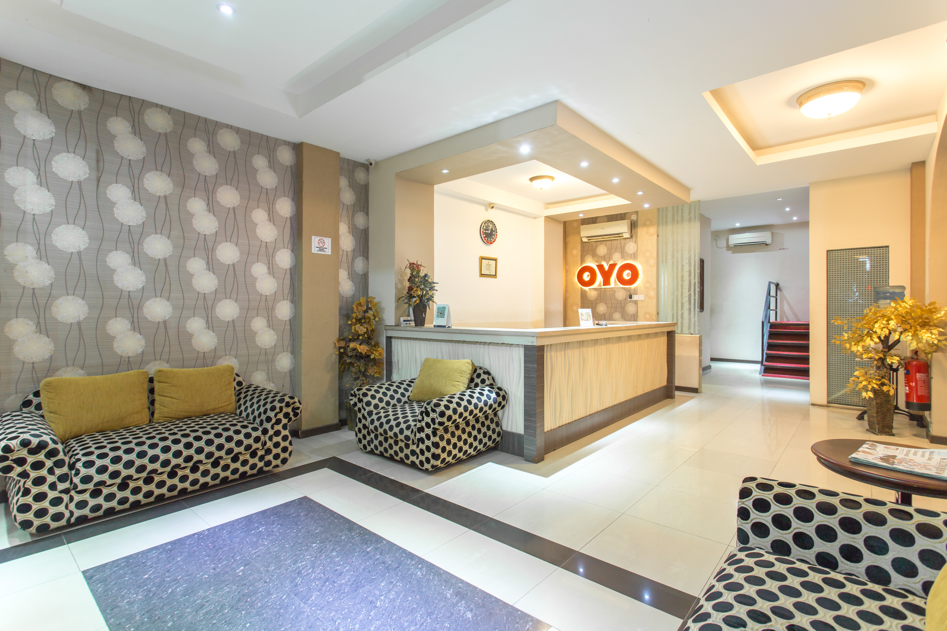 Hotel Sejati by OYO Rooms