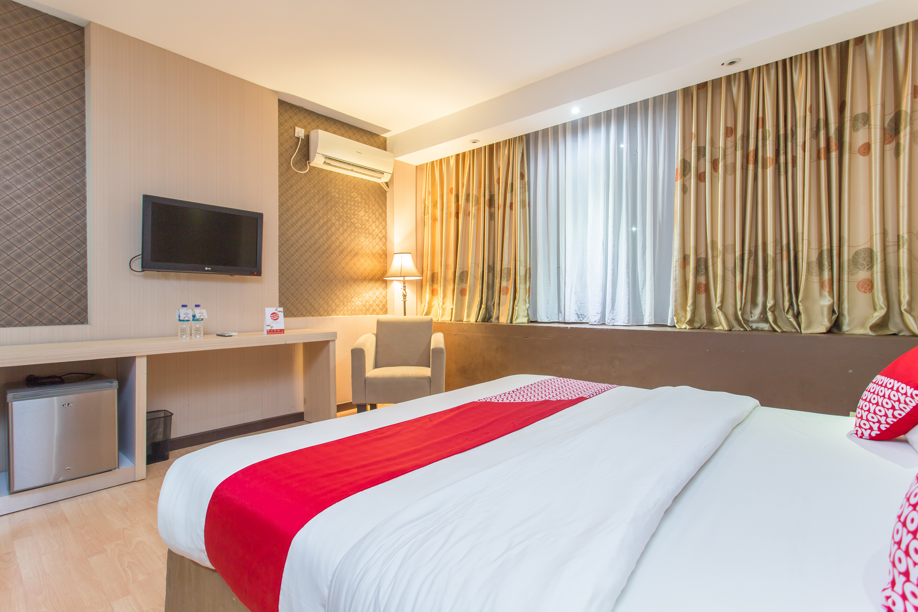 Hotel Sejati by OYO Rooms