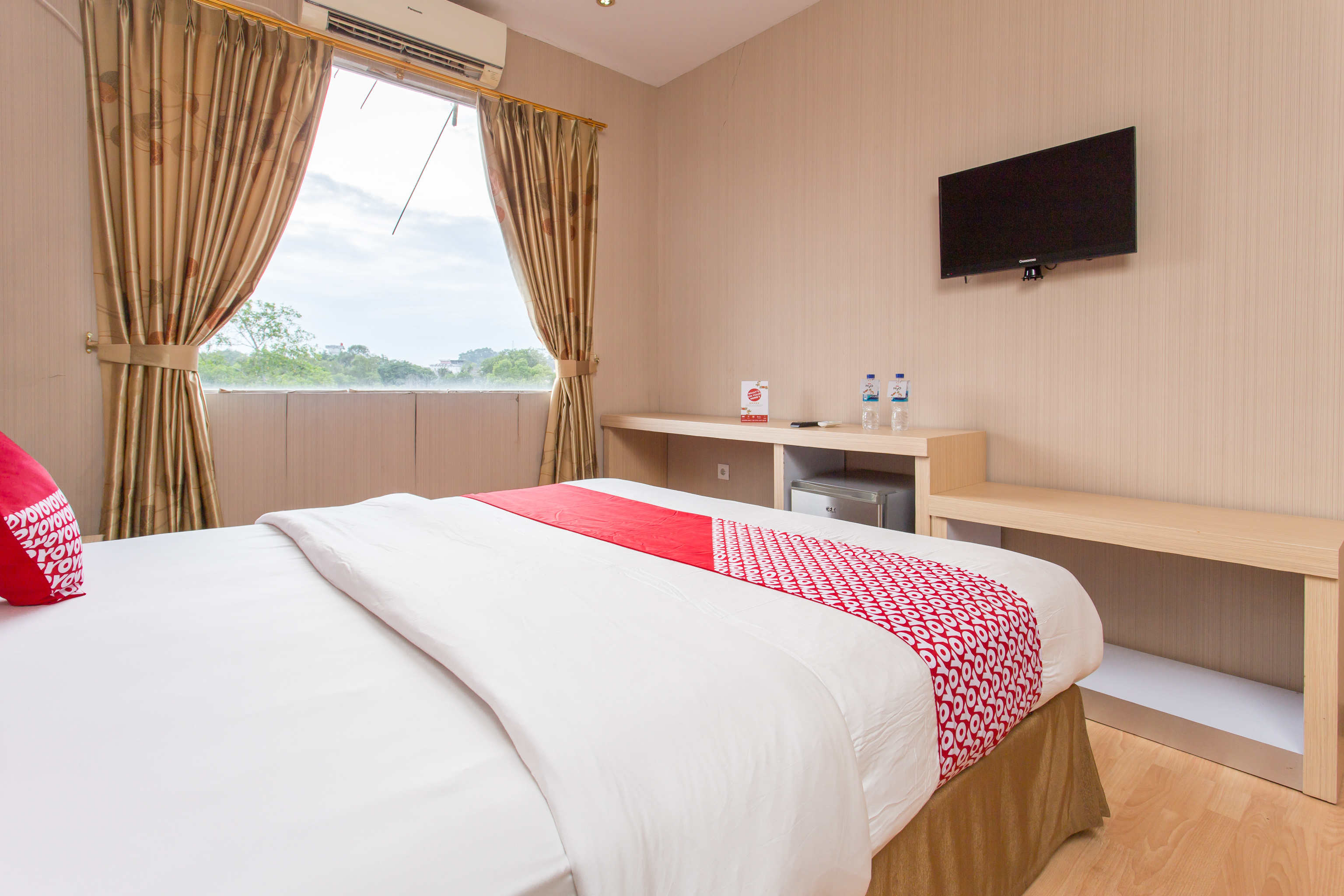 Hotel Sejati by OYO Rooms