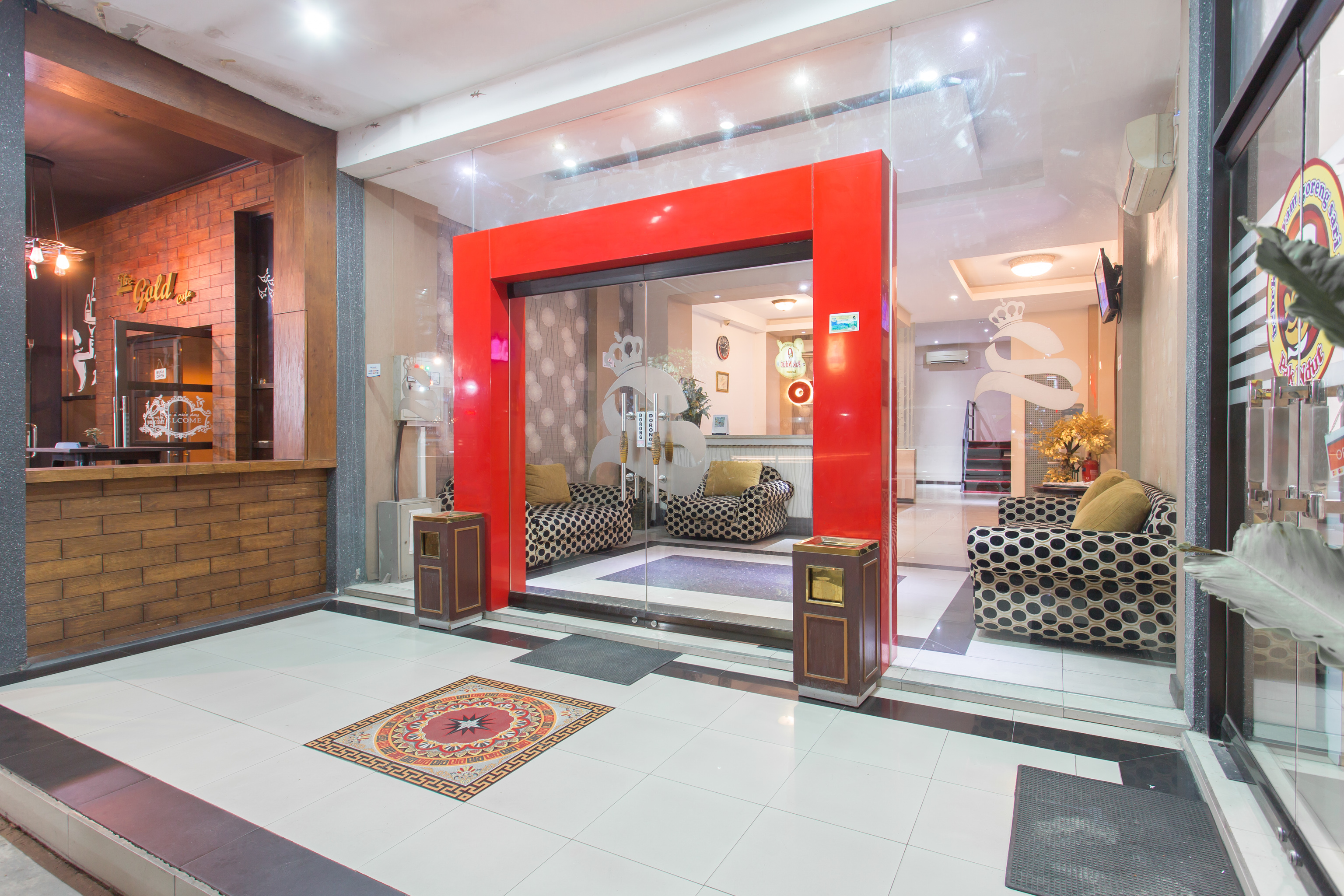Hotel Sejati by OYO Rooms